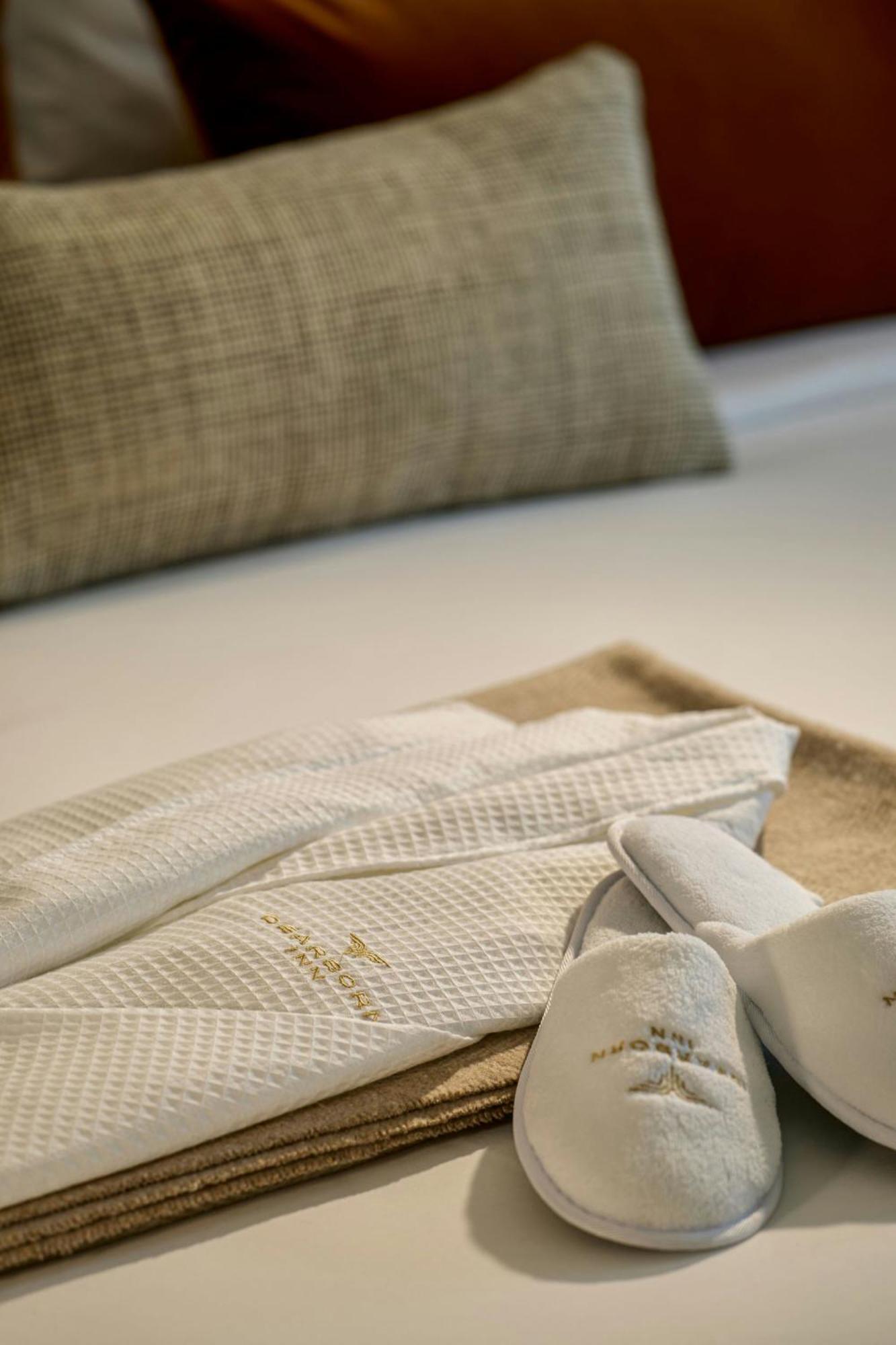 Junior King Suite