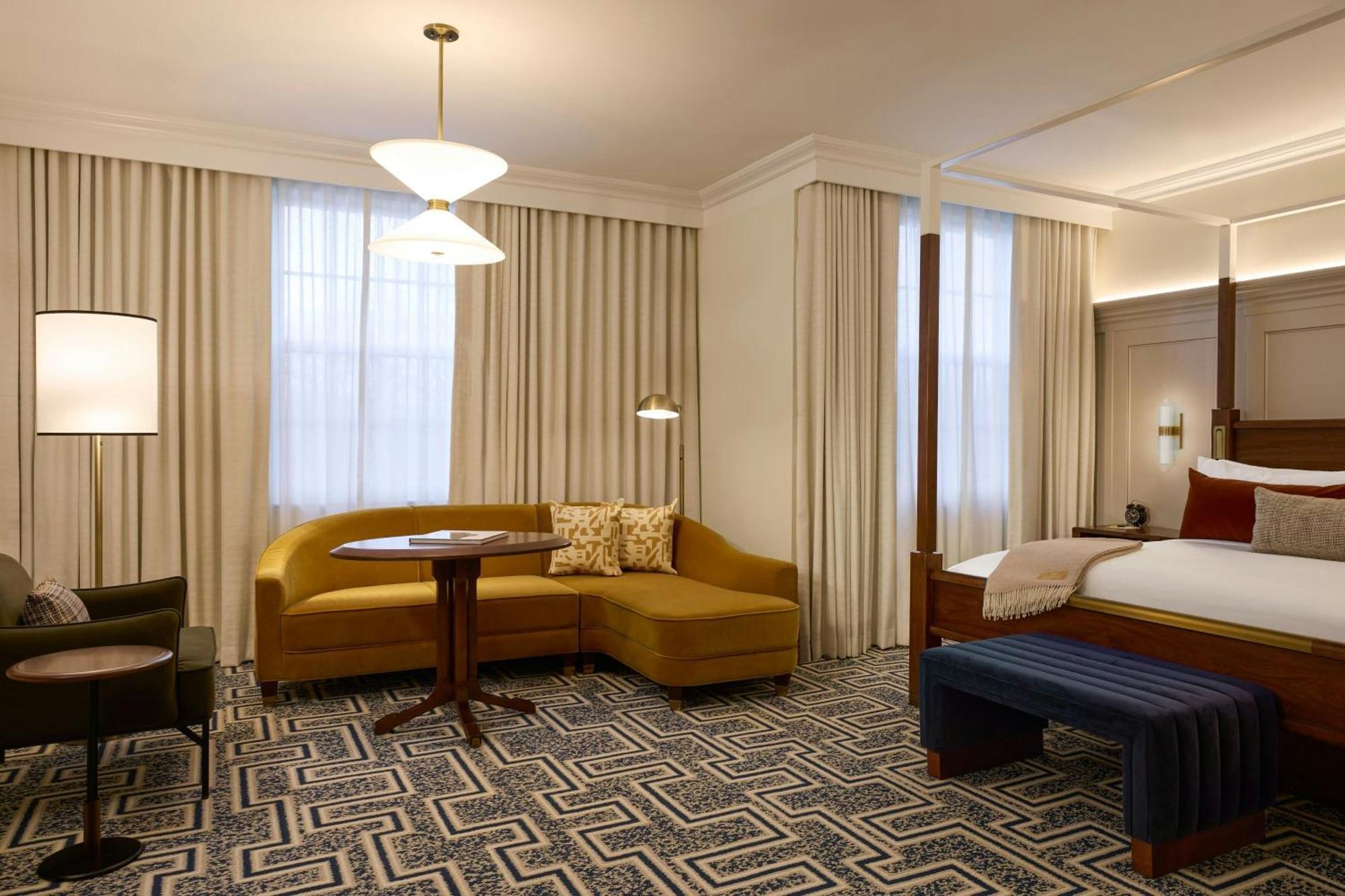 Junior King Suite