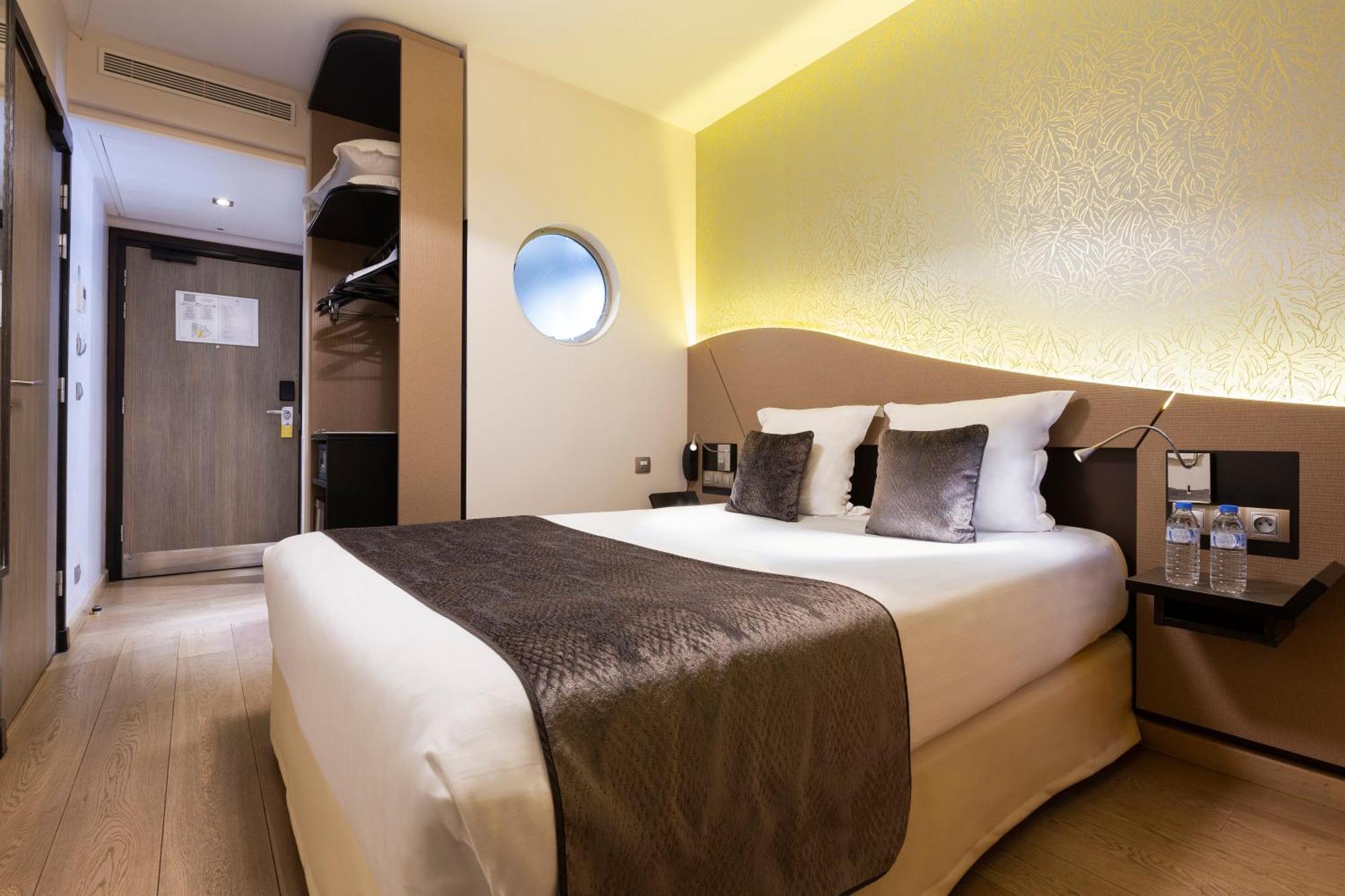 Two Connecting Double Rooms