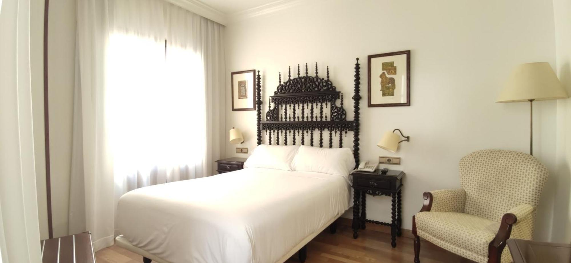 Basic Double Room