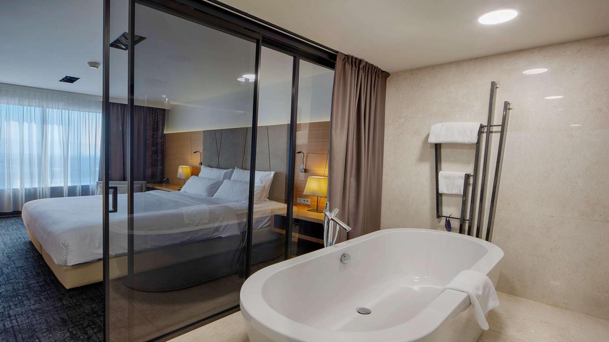 One Bedroom Suite
