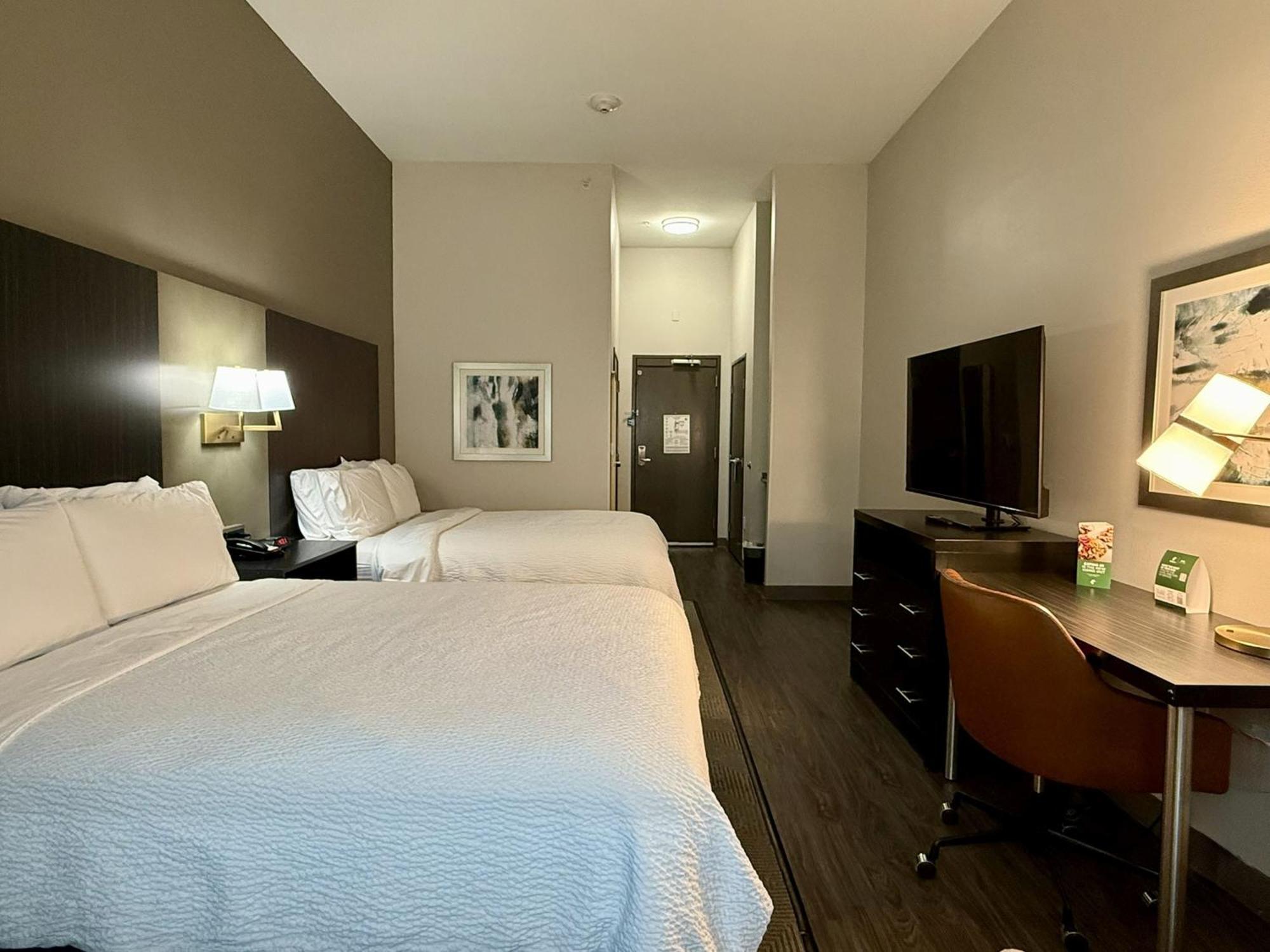 Standard Room Two Queen Beds