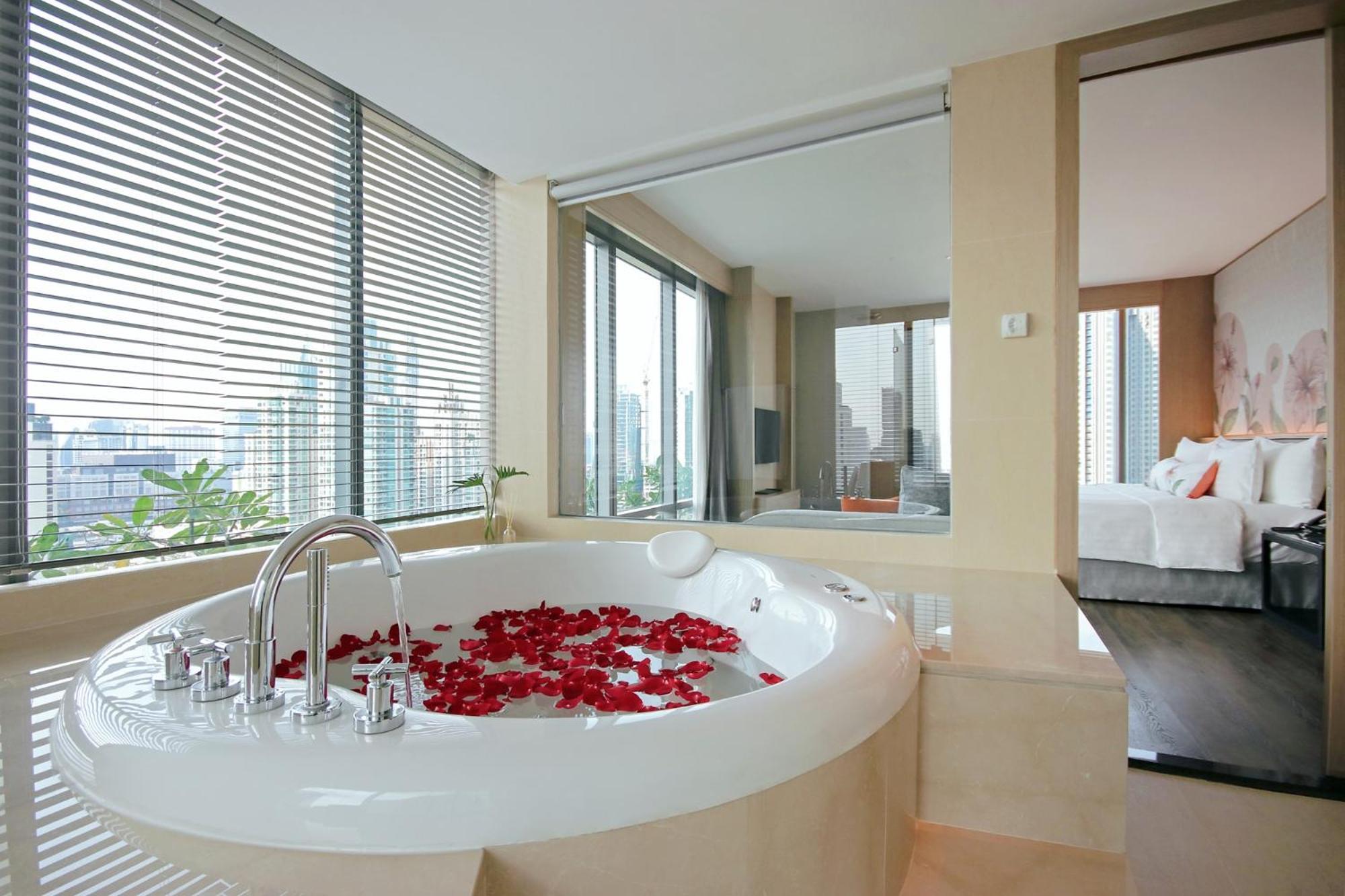 Chaba Honeymoon Suite a Jacuzzi