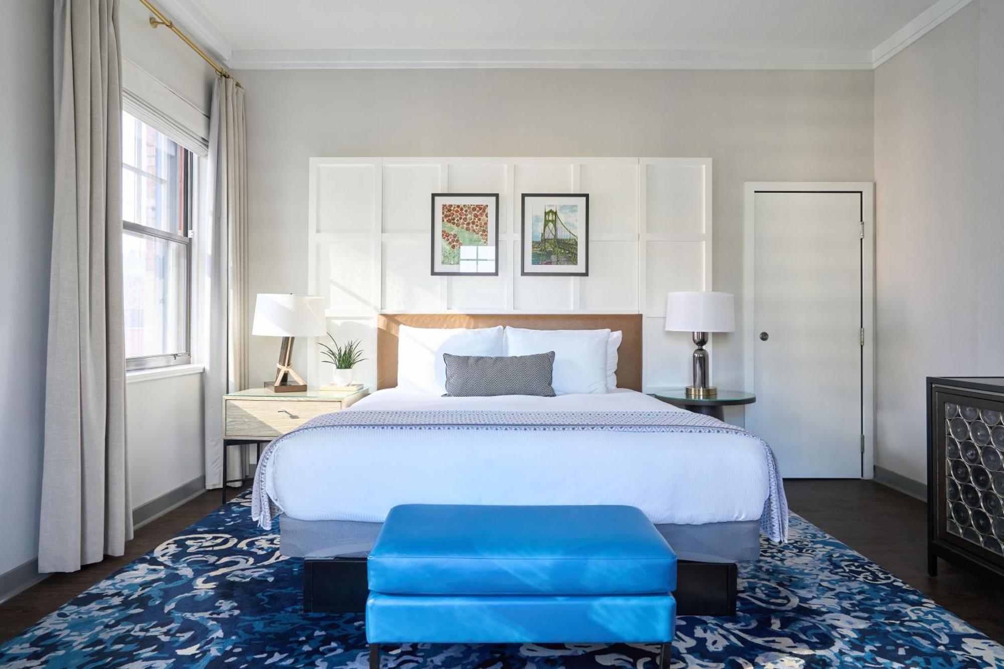 King Guestroom