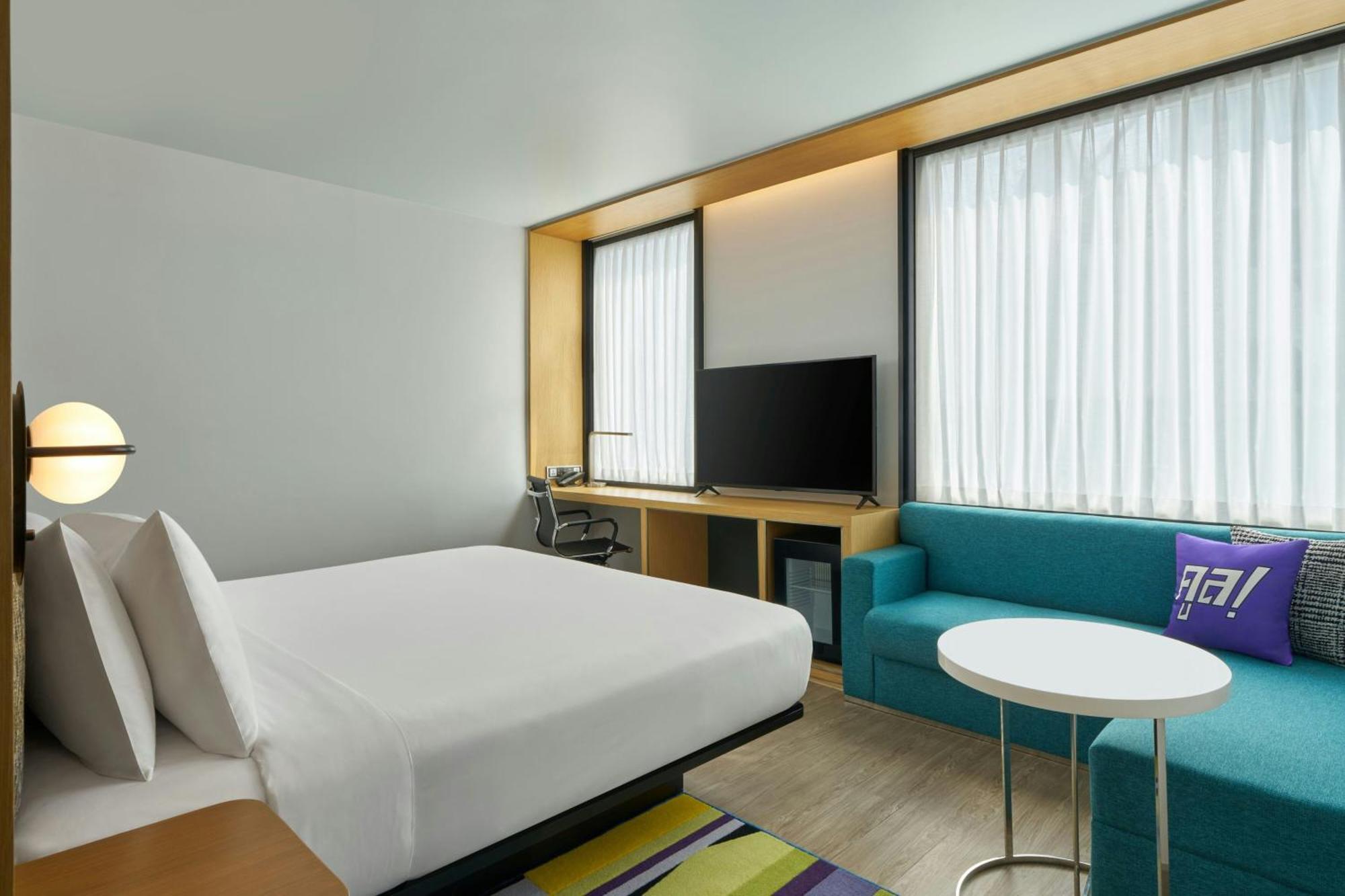 Urban King Room City View