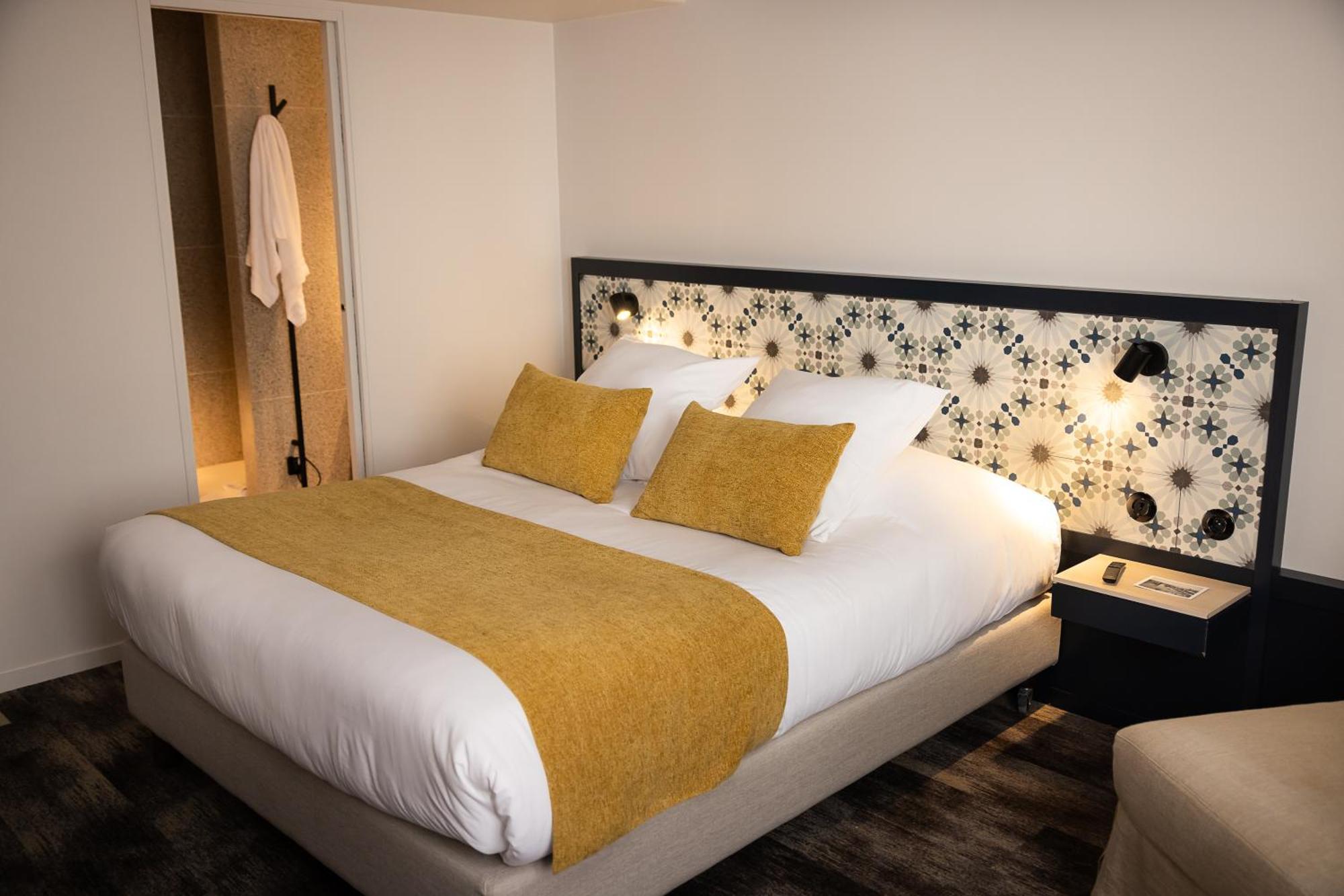 Superior Cosy Double Room,1661631800:JPEG