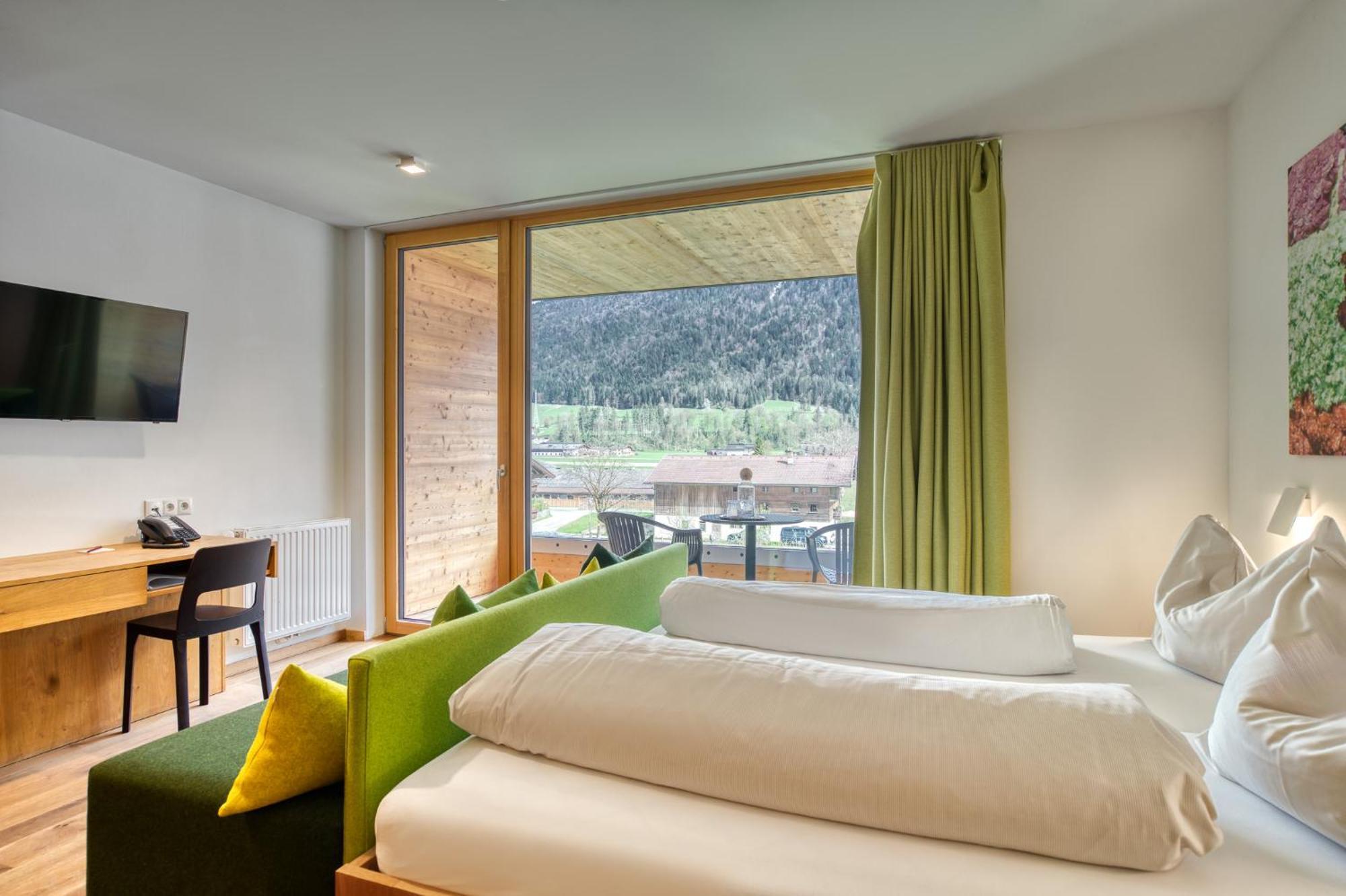 Large Double Room
