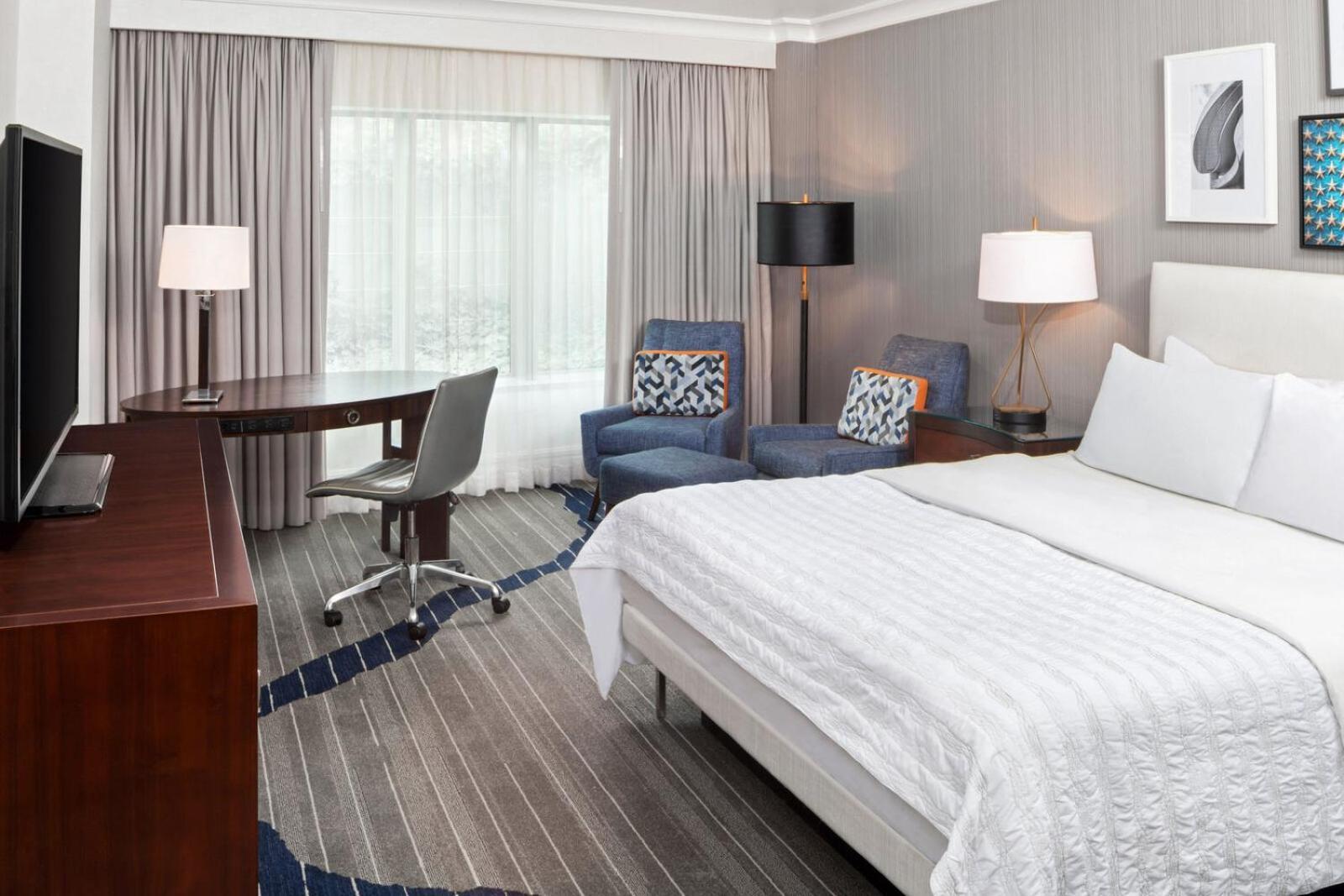 Urban King Room City View