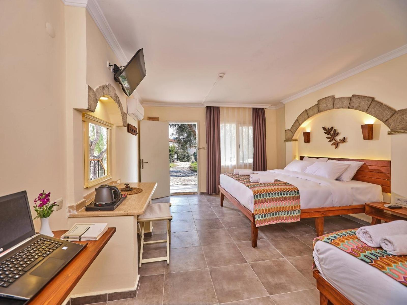 Superior Triple Room