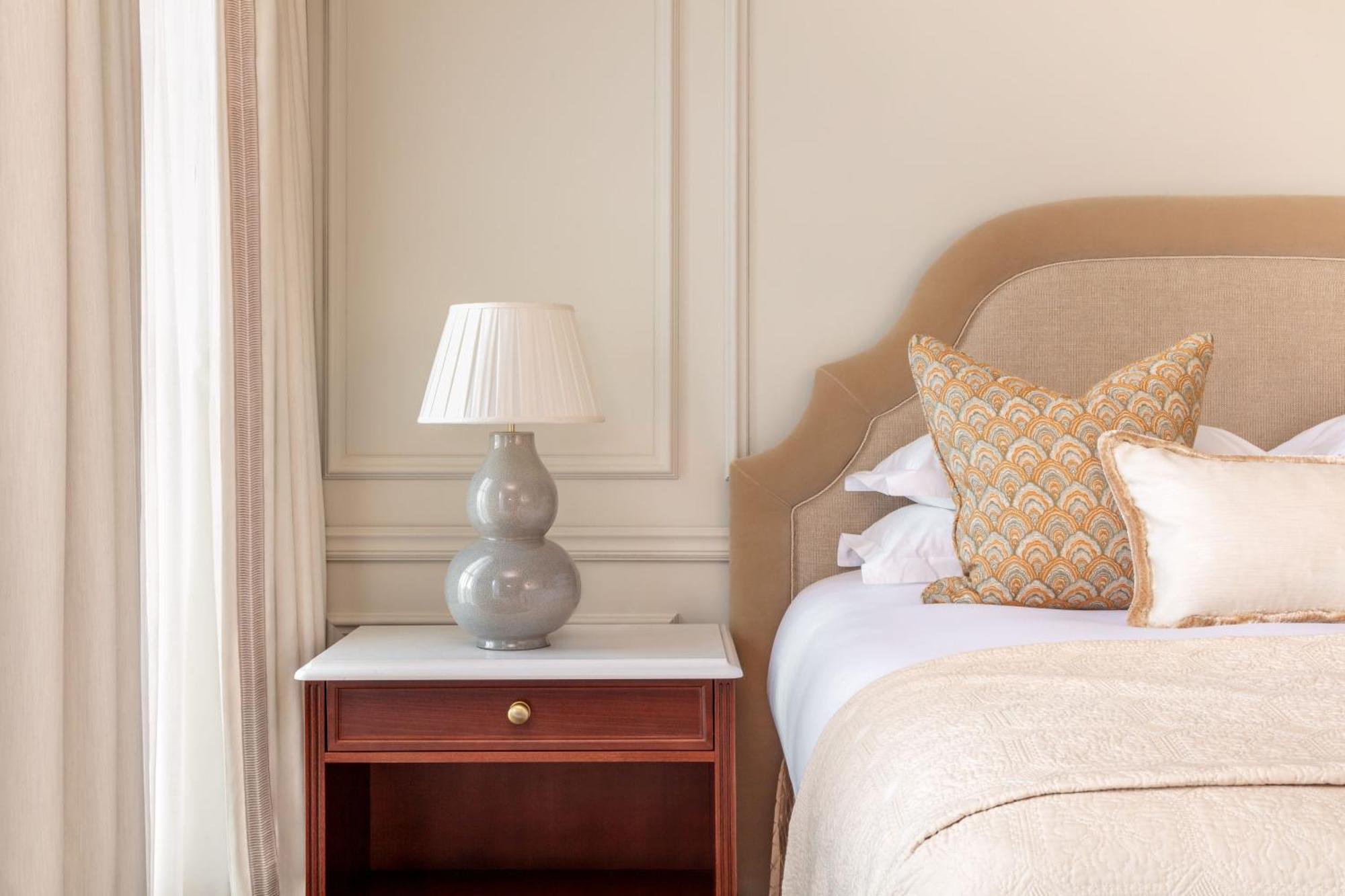 Suite,1678625231:JPEG