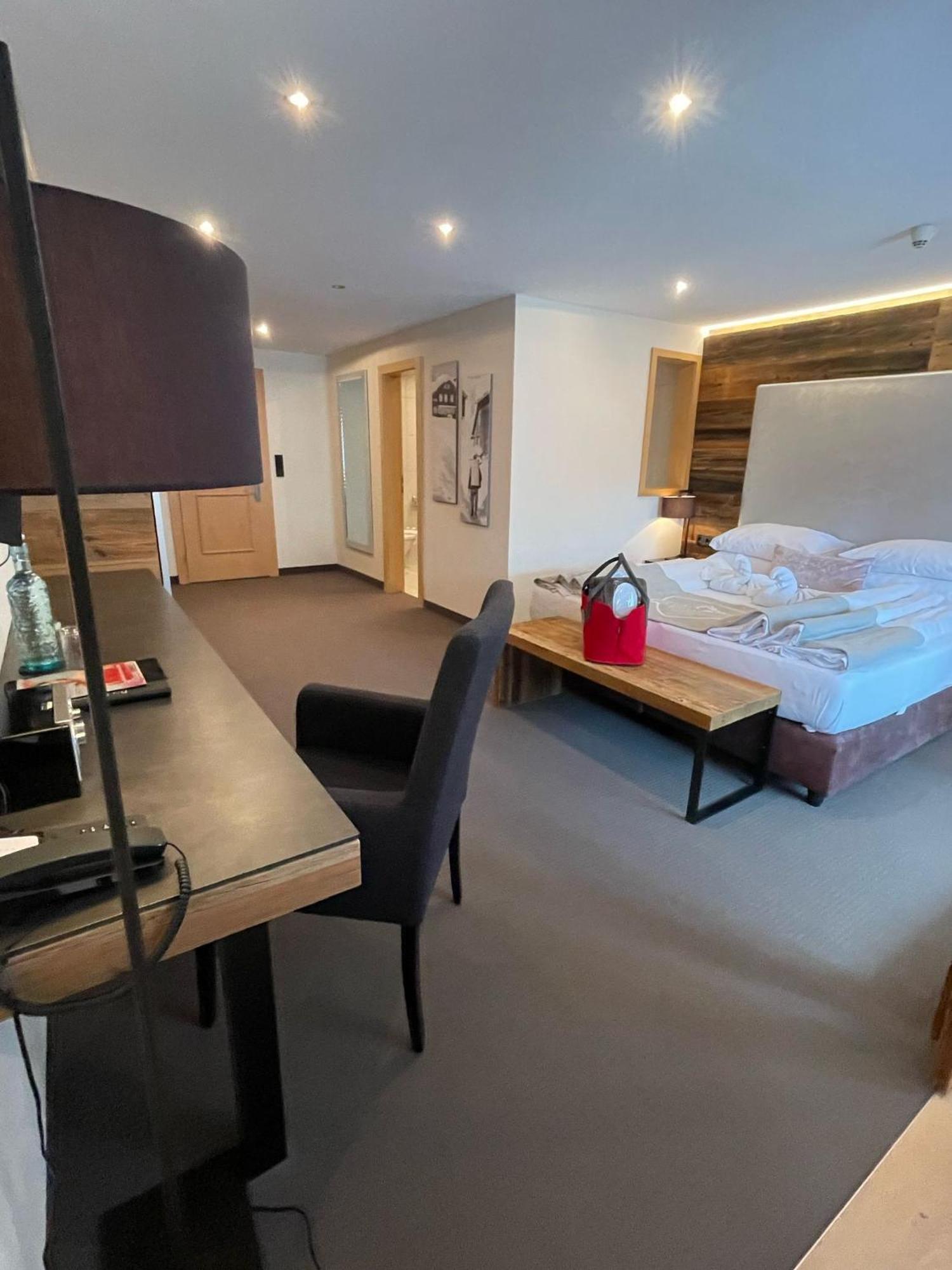 One-Bedroom Suite