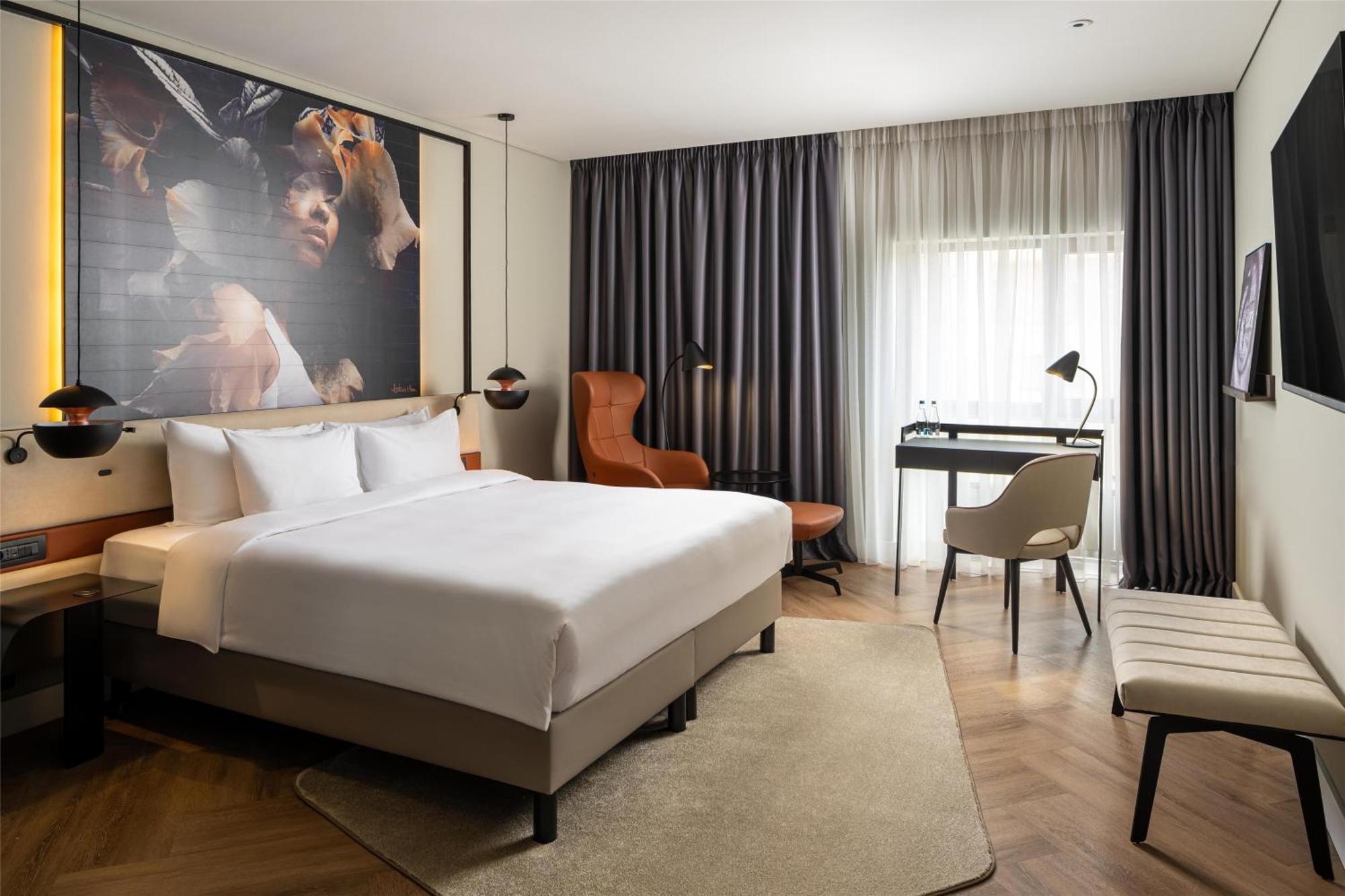 Executive Room Lounge Access