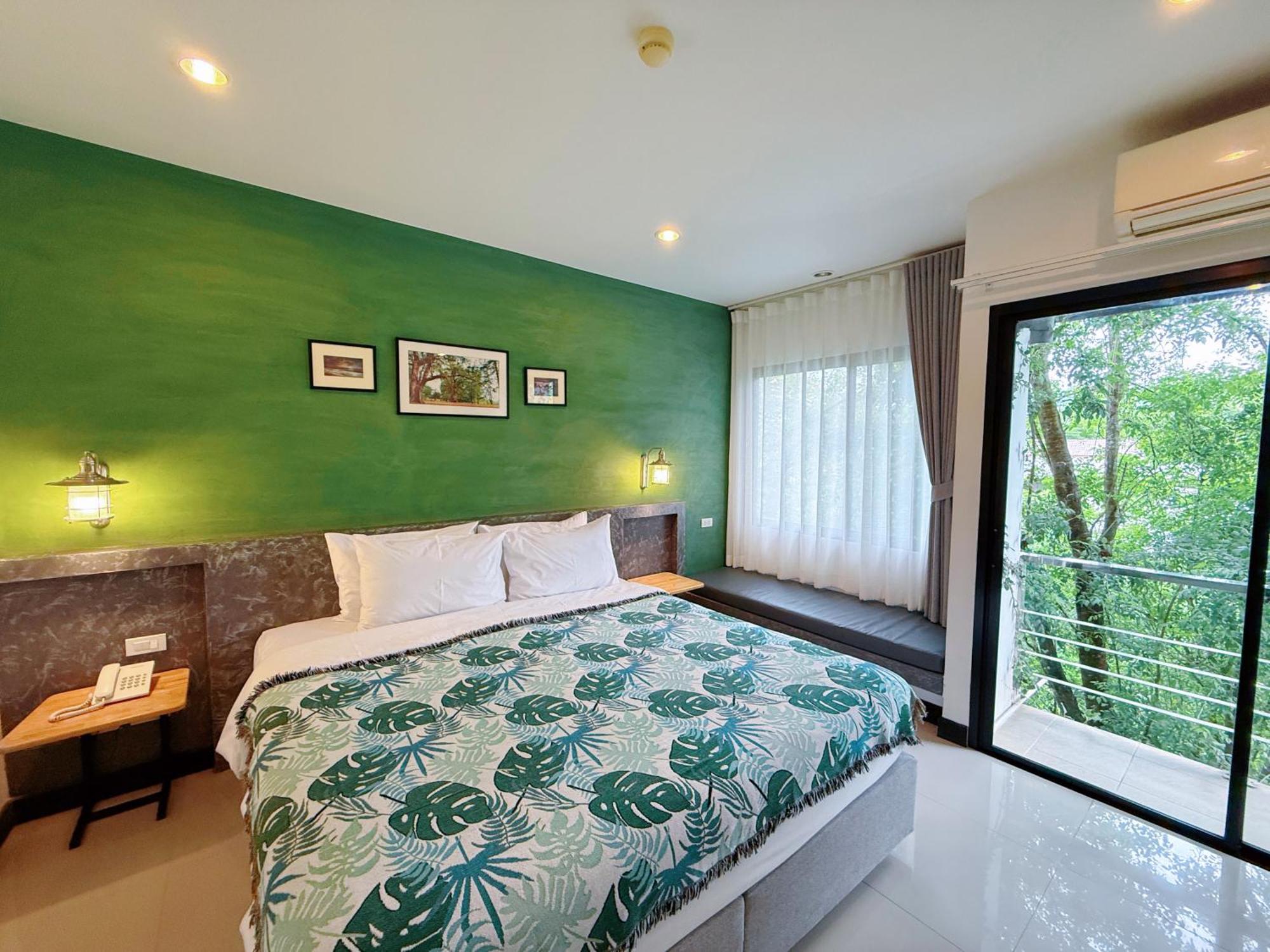 Superior King Room