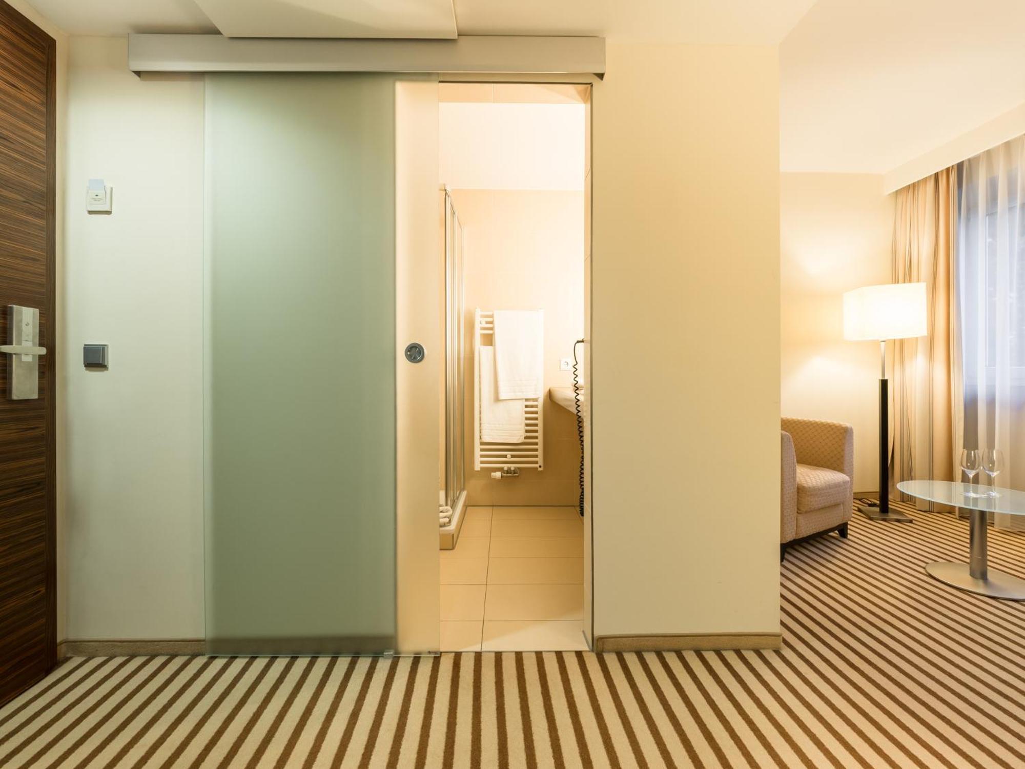 Premium Room Courtyard