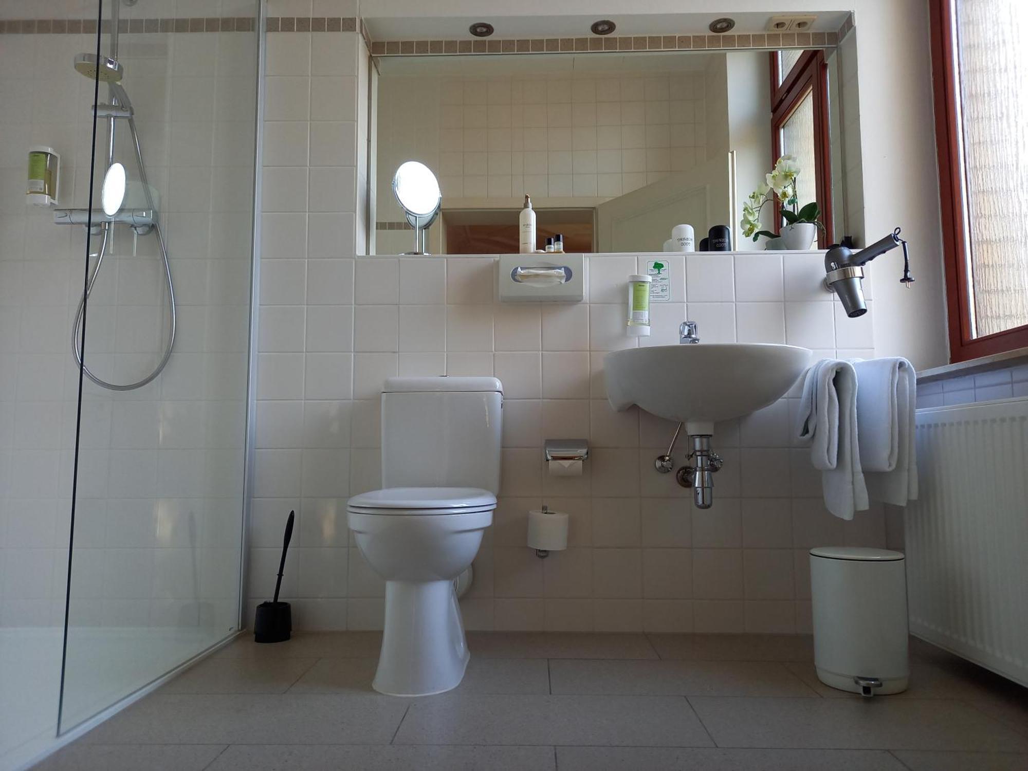 Two-Bedroom Family Apartment,1673650055:JPEG