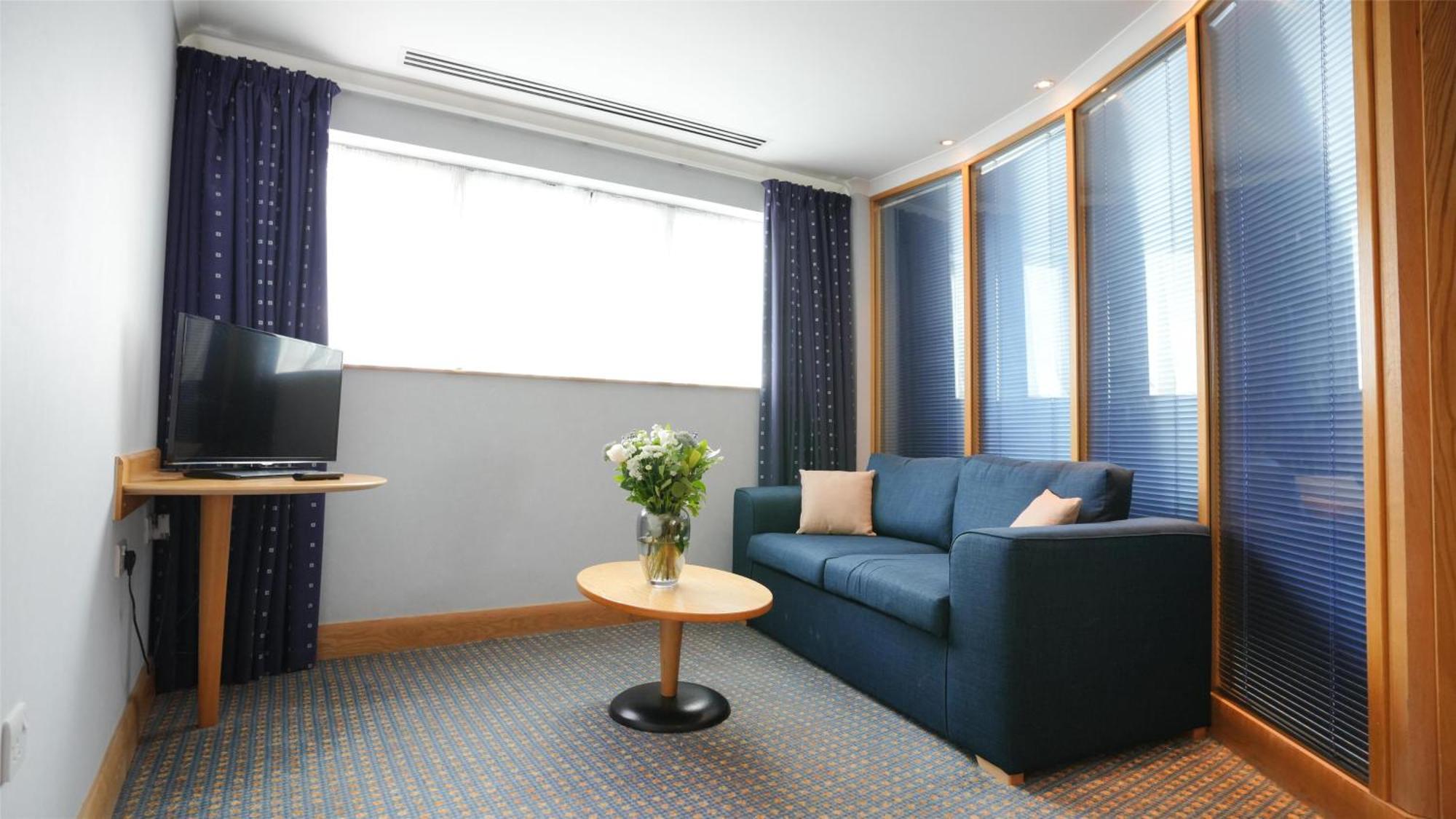 Penthouse Suite