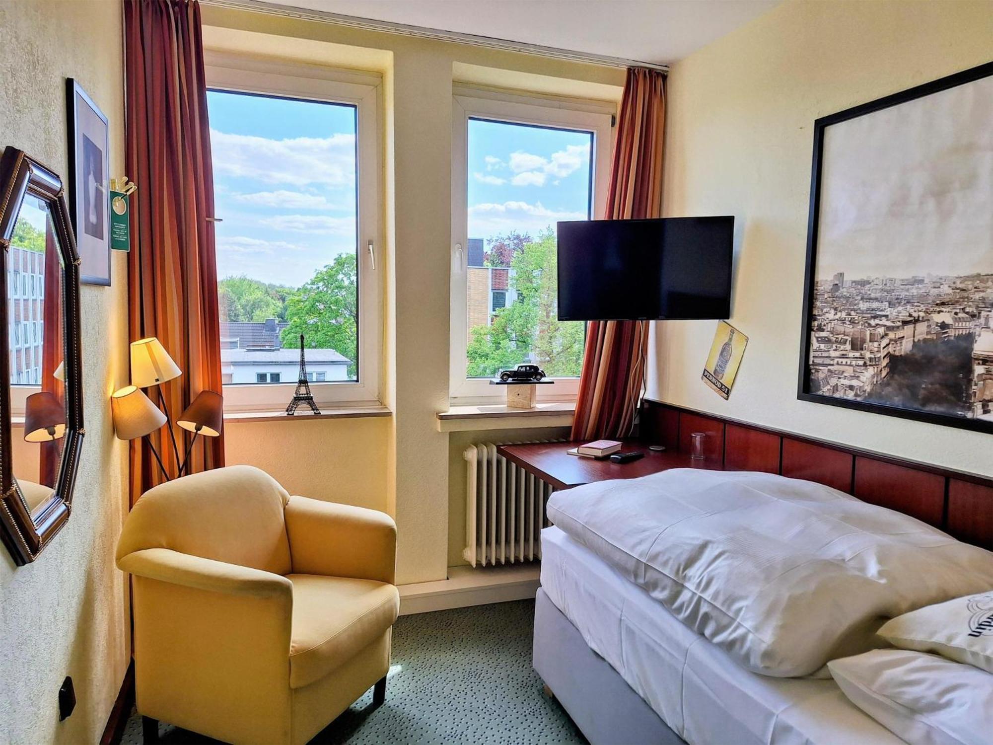 Budget Single Room