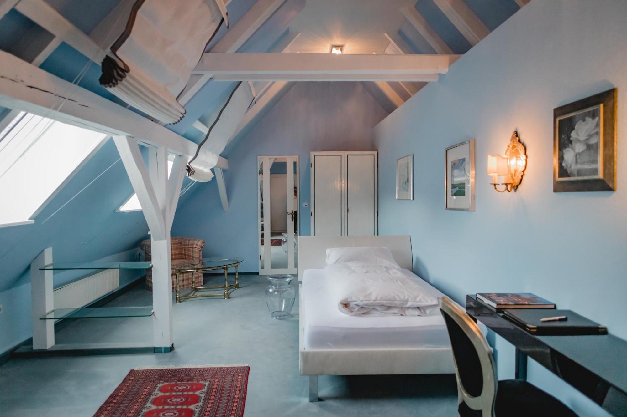 Deluxe Single Room