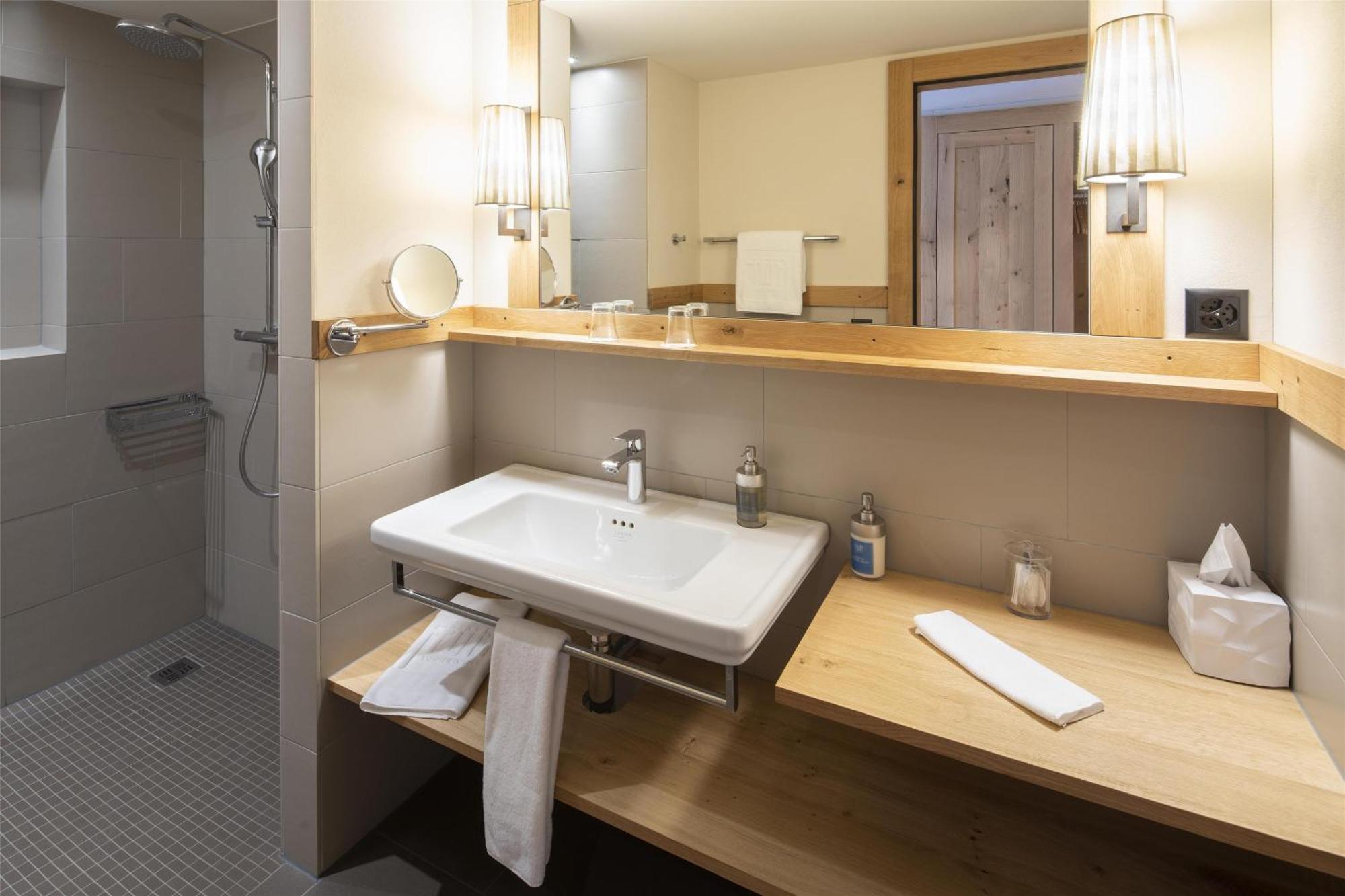 Superior Room family friendly Lago Lodge