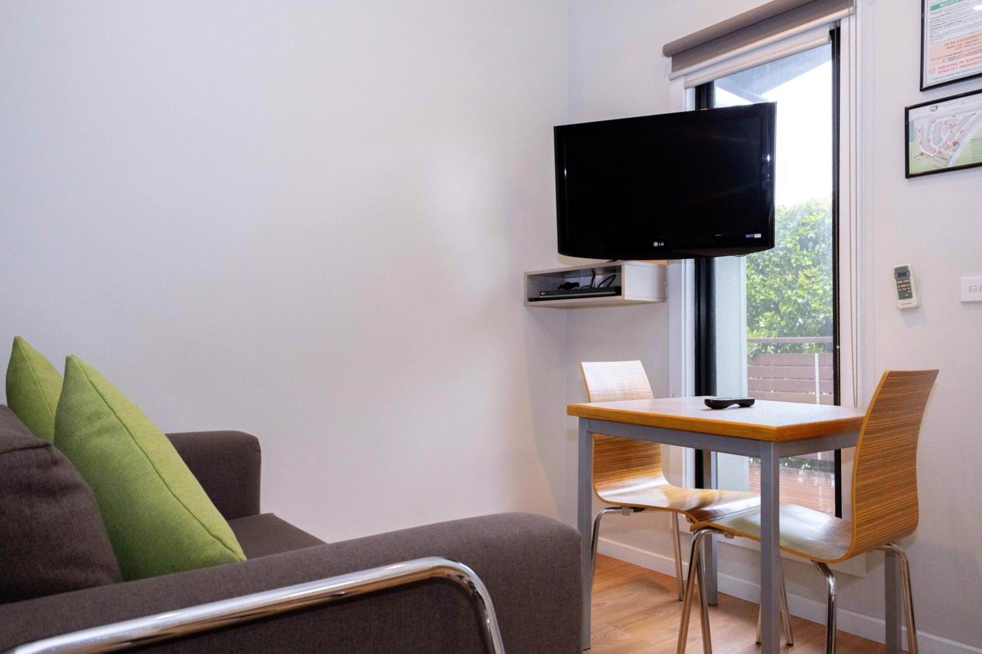 Studio Deluxe Cabin