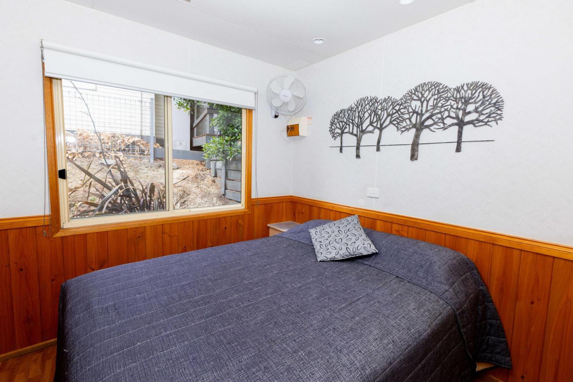 One-Bedroom Deluxe Cabin