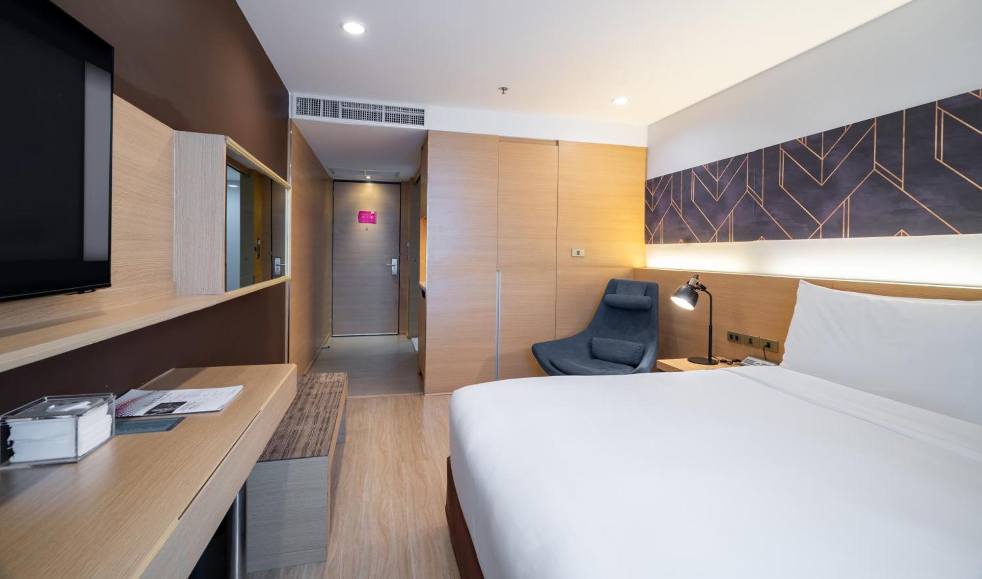 Superior King Room