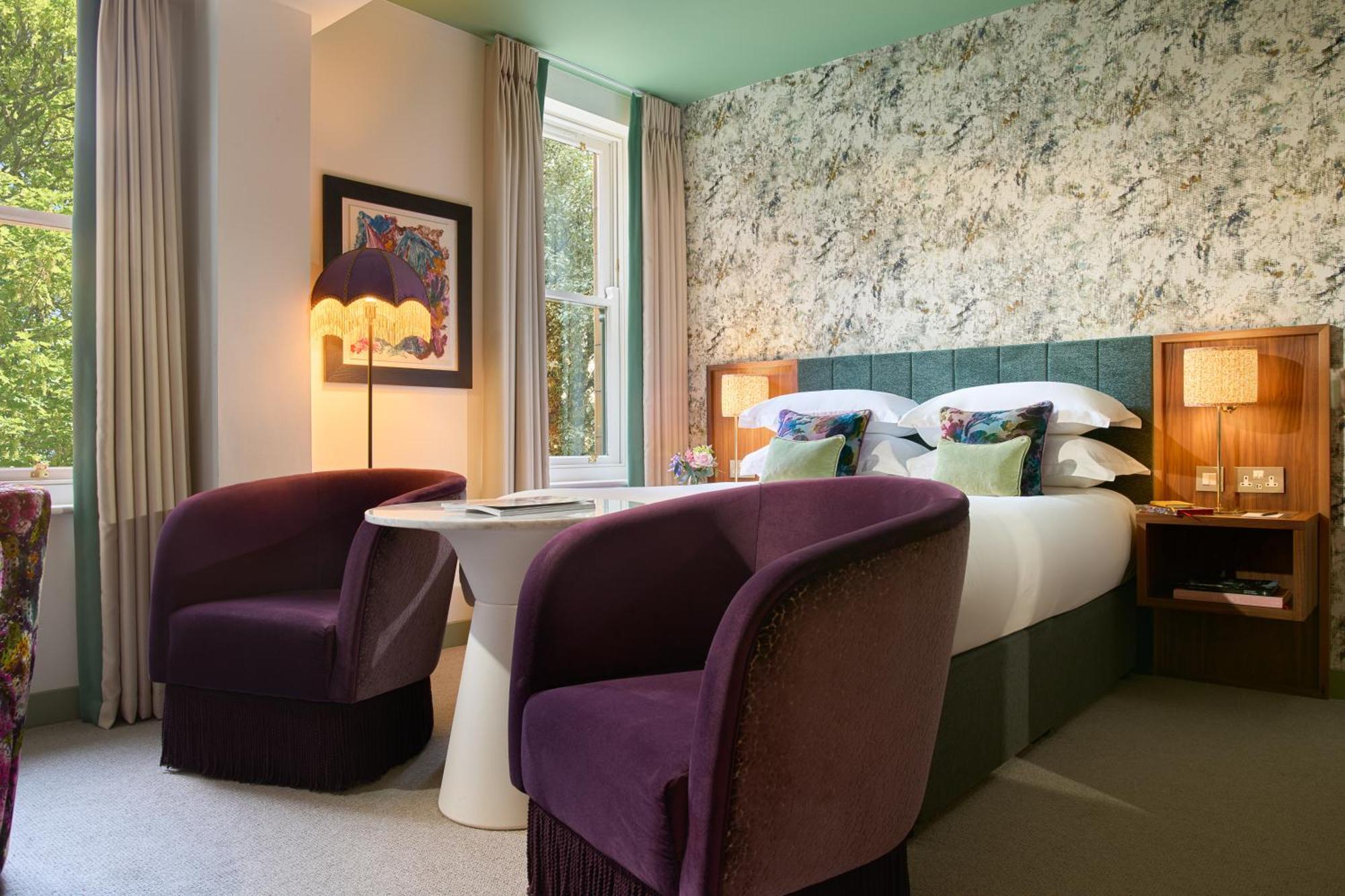 Deluxe Queen Room