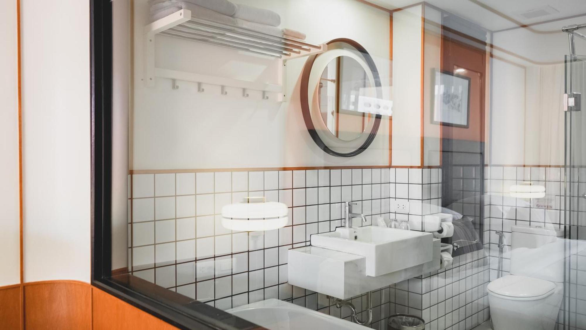 Deluxe Double or Twin Room with Pool Access,1669818453:JPEG