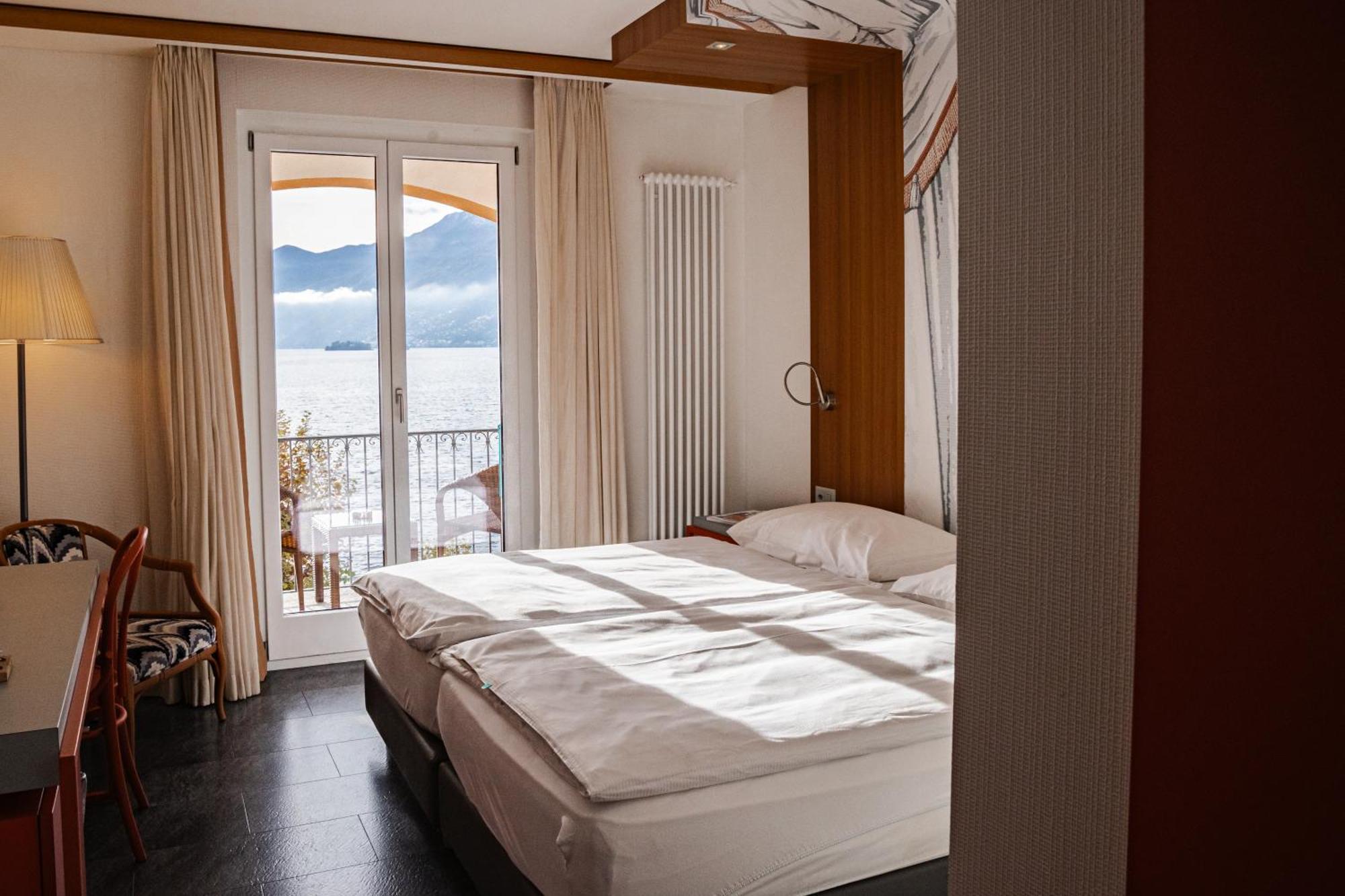 Twin Room Terrace Lake View