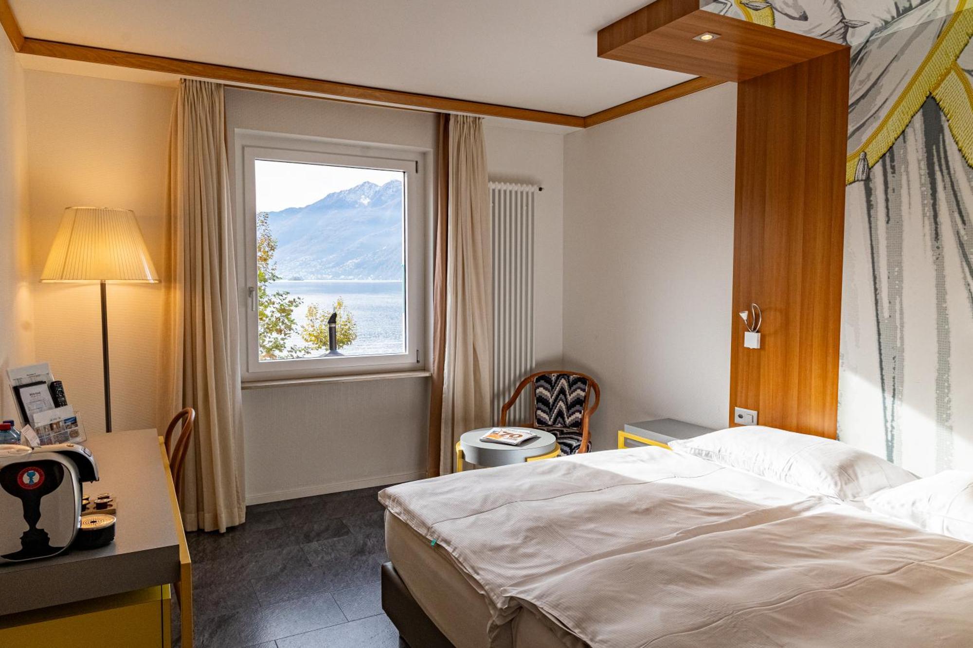 Twin Room Lake View