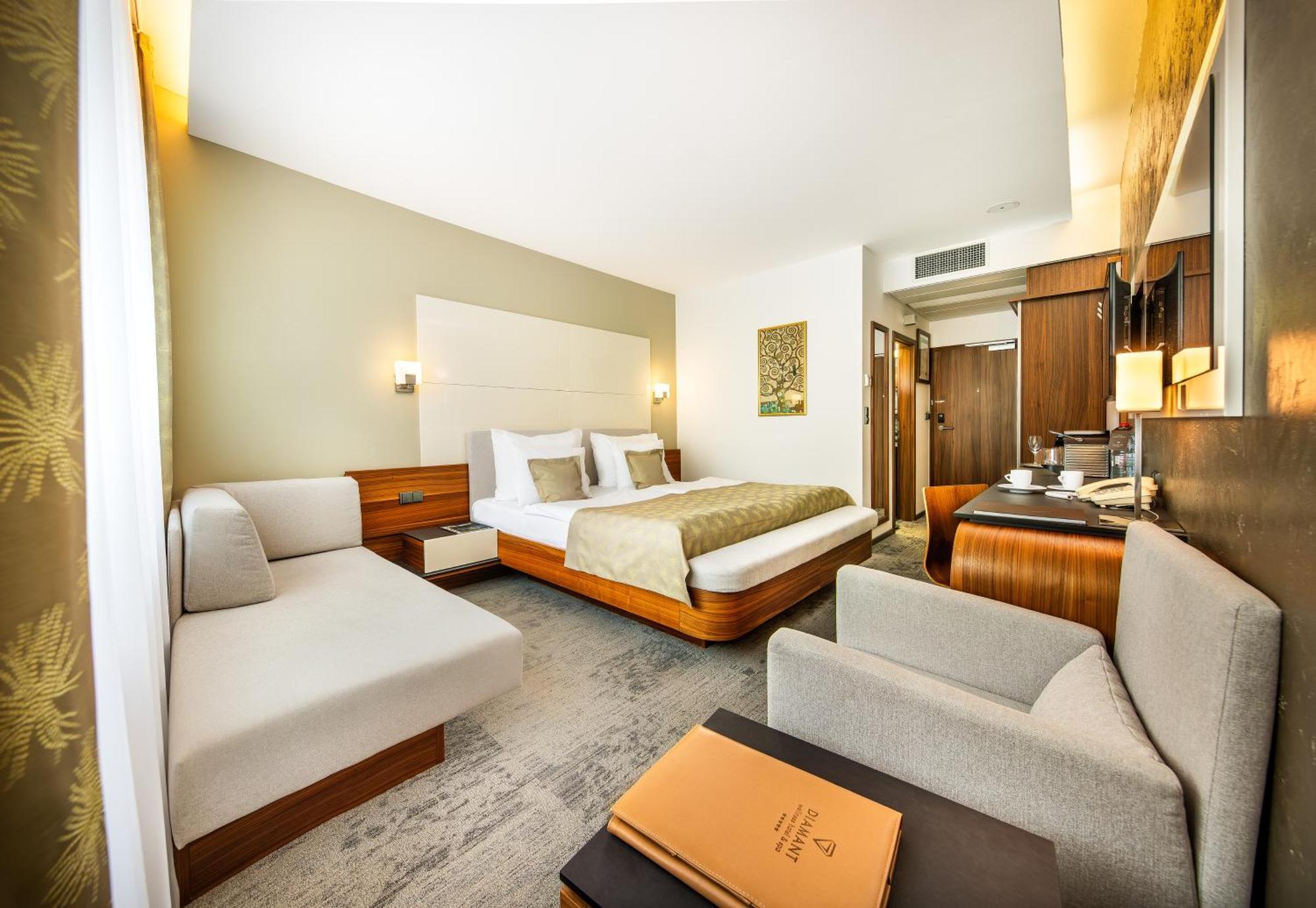 Superior Double Room with Extra Bed