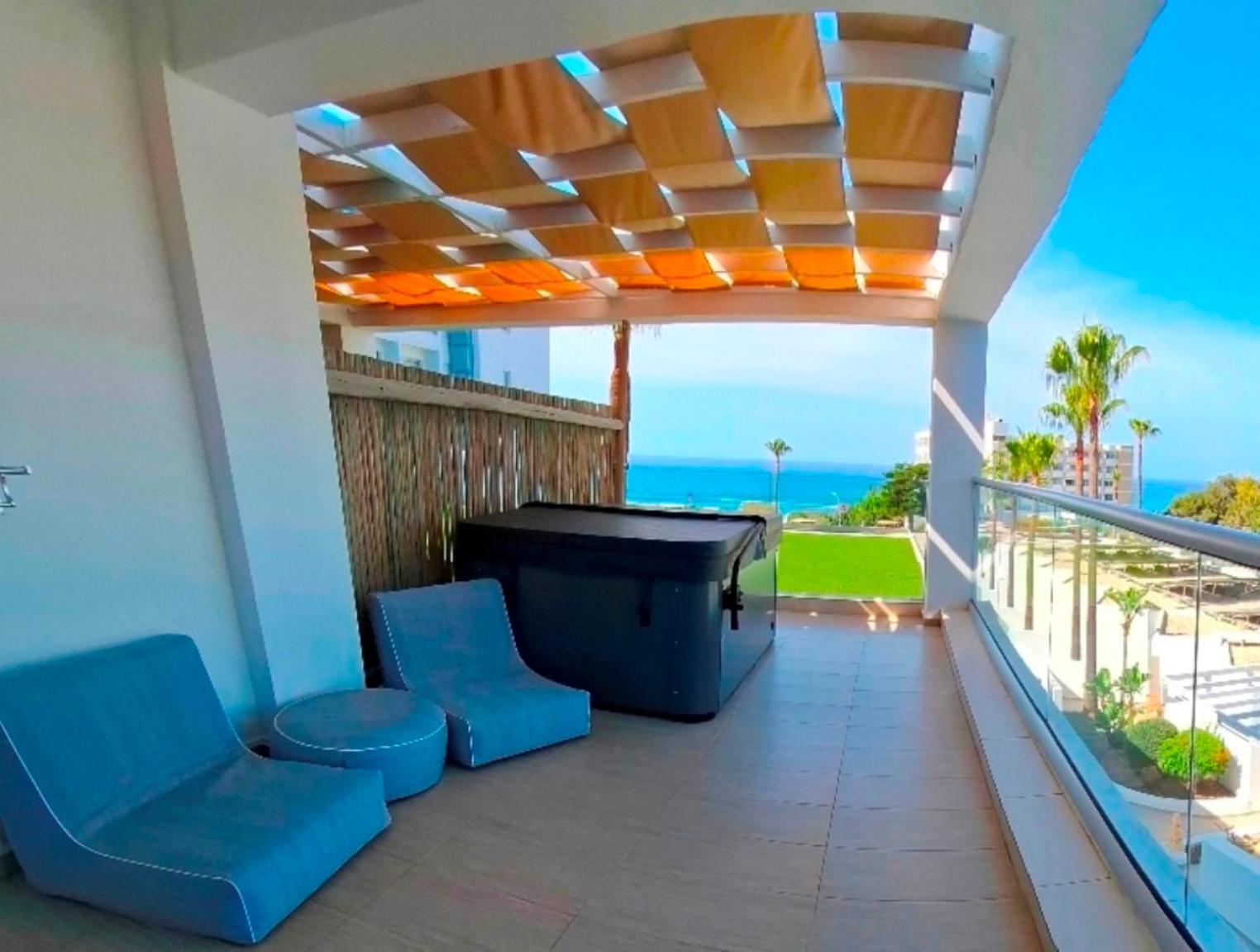 Junior Suite mit Balkon und Whirlpool