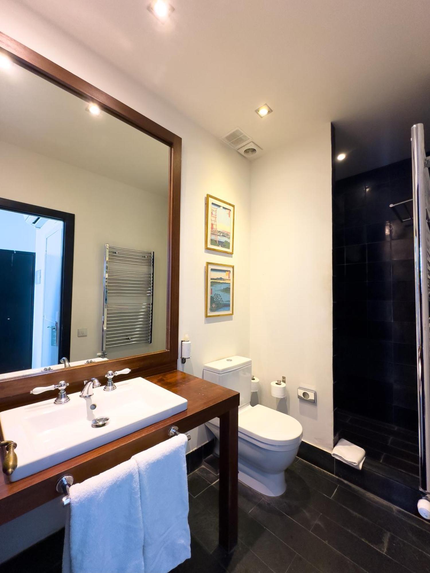 Double or Twin Room Balcony