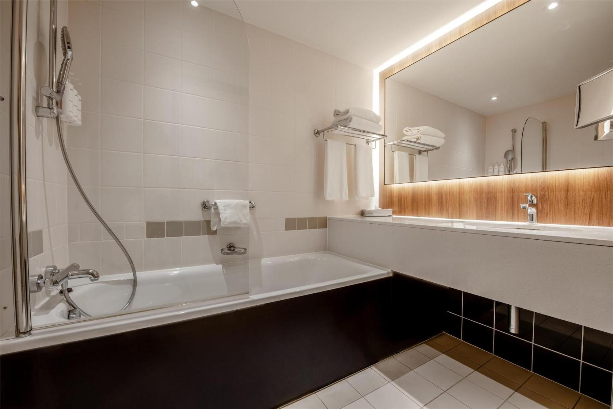 Net Zero Standard Room