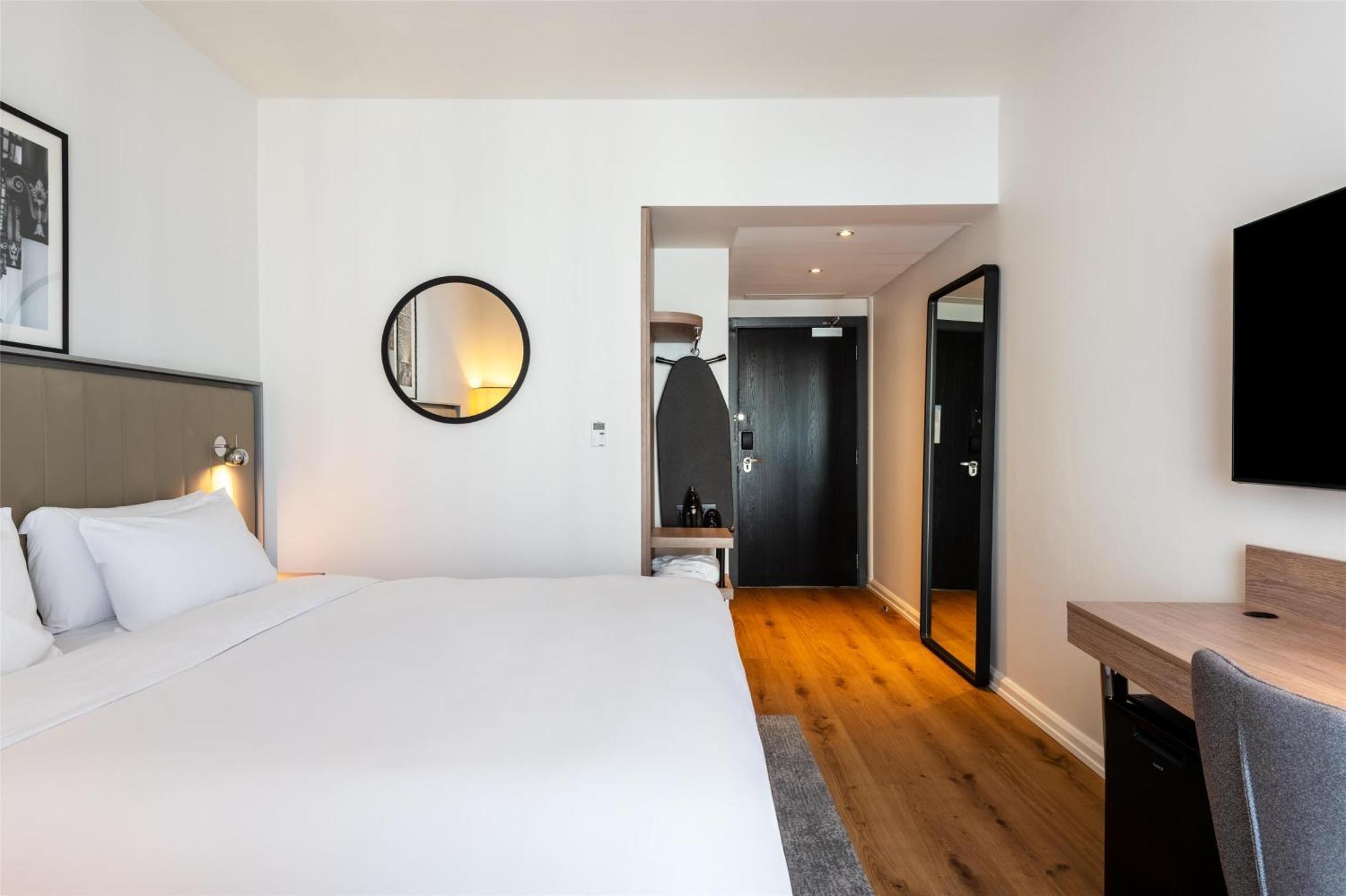 Net Zero Superior Room