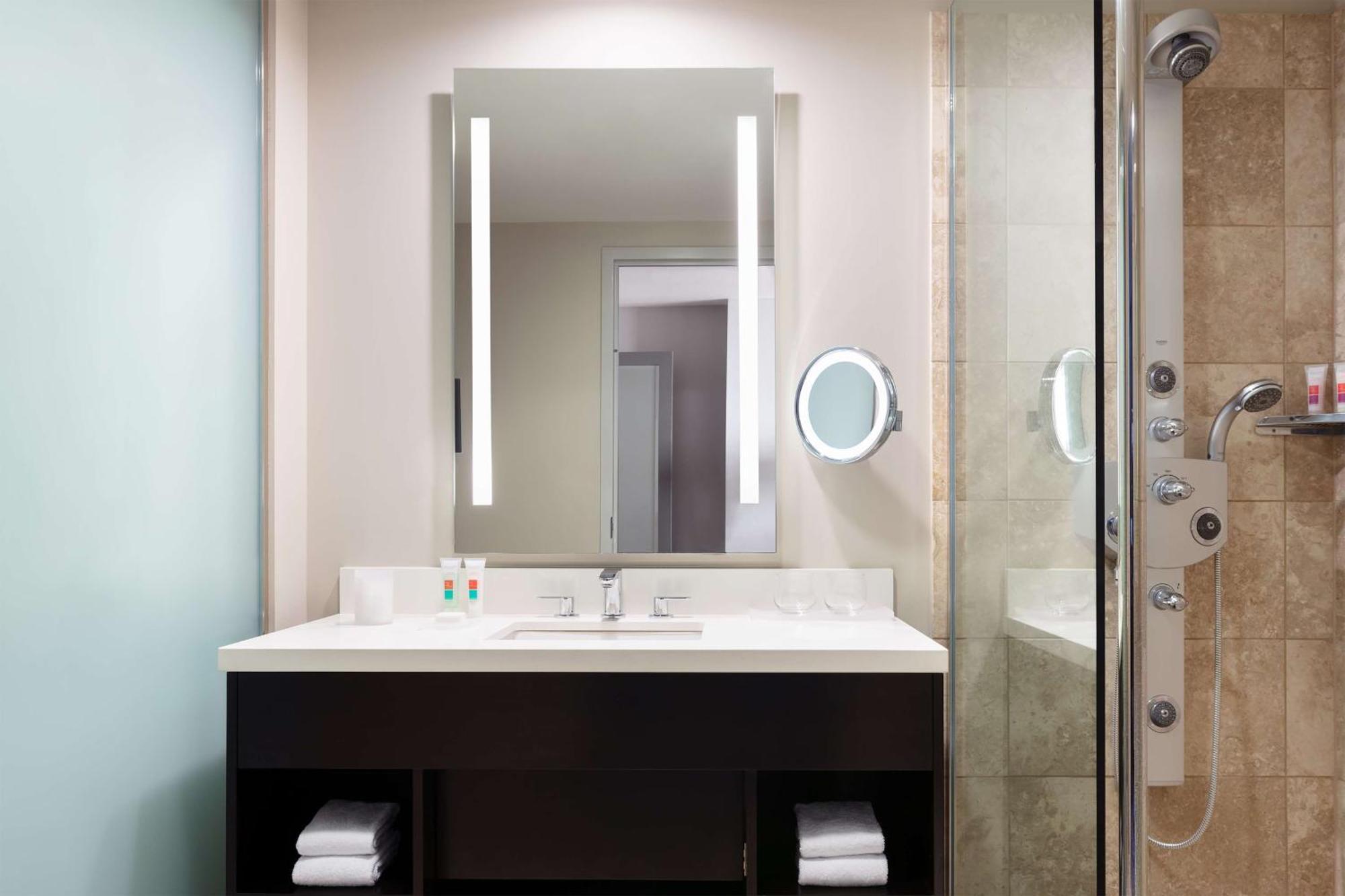 King Room,1670704797:JPEG