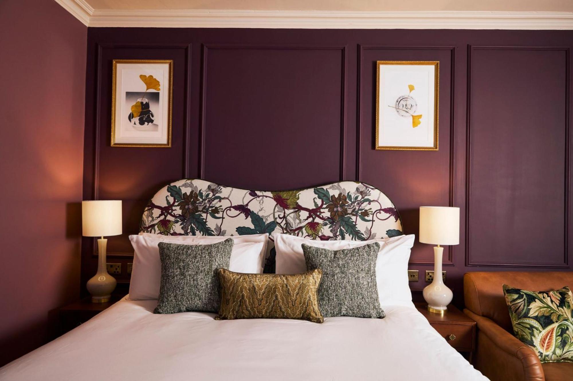 Superior Family Room,1672561418:JPEG