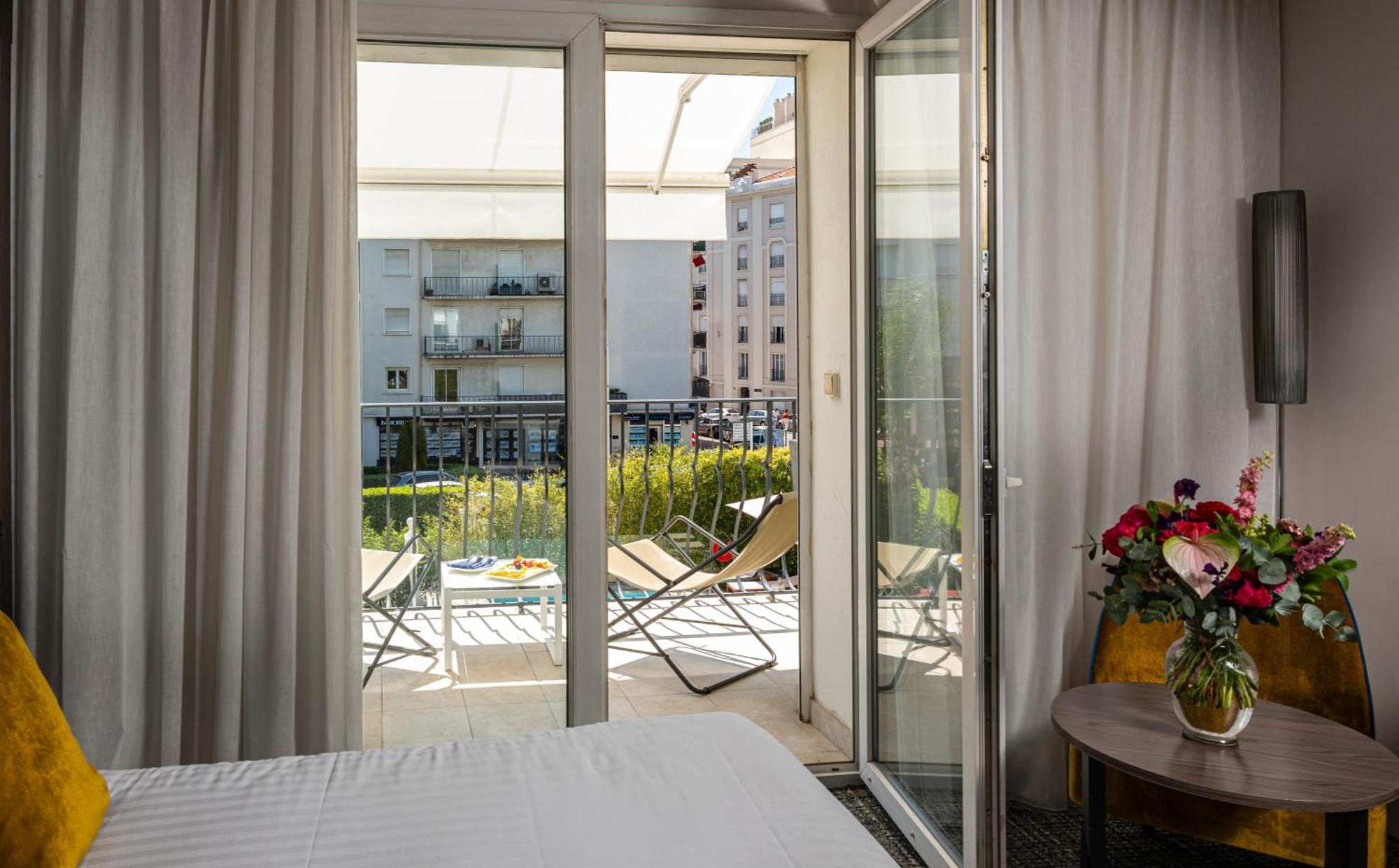 Privilege Room Terrace