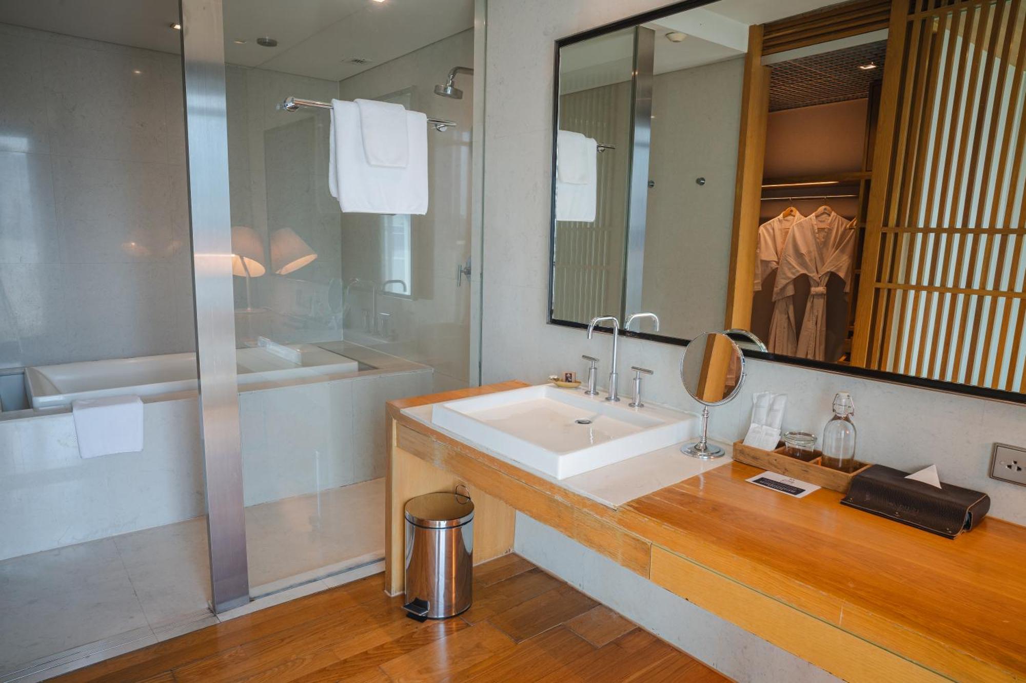 Grand Deluxe Double Room