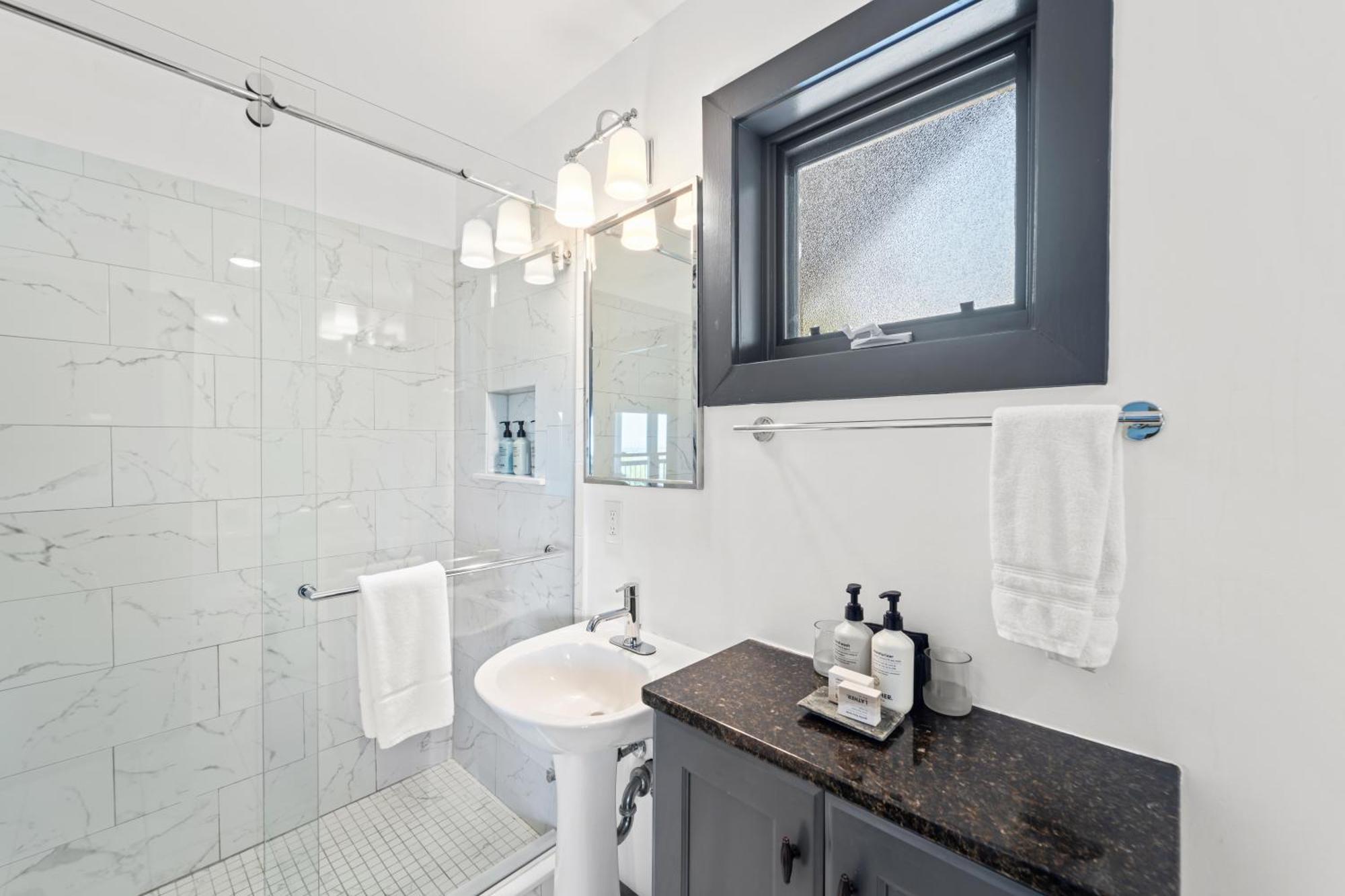 King Room with Balcony,1674671554:JPEG