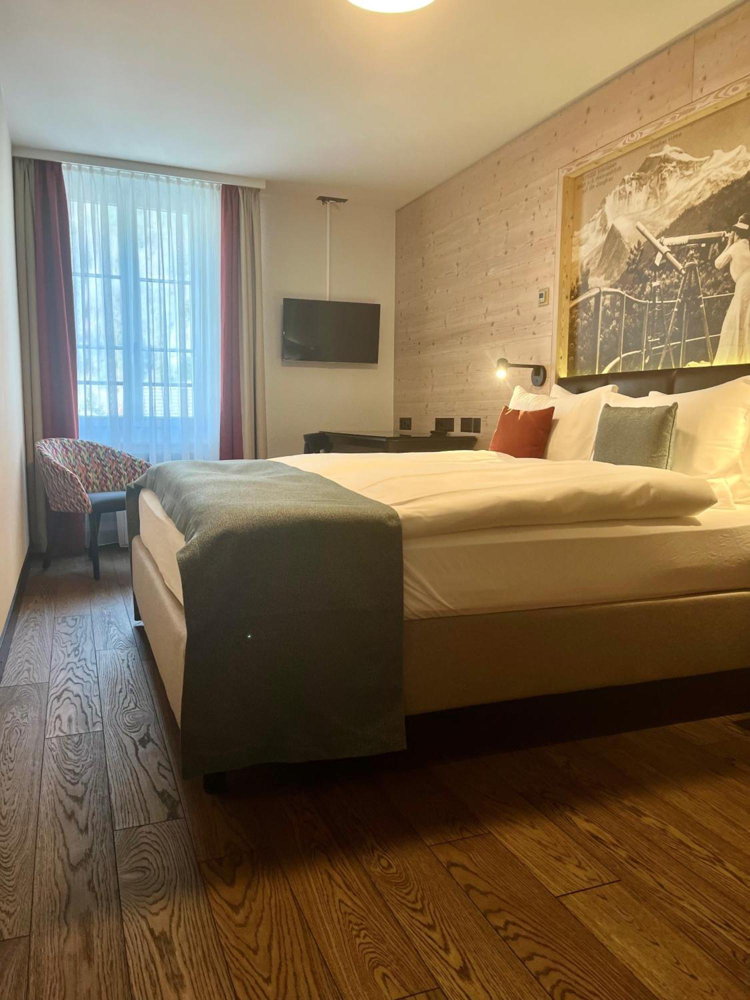 Tiny Room