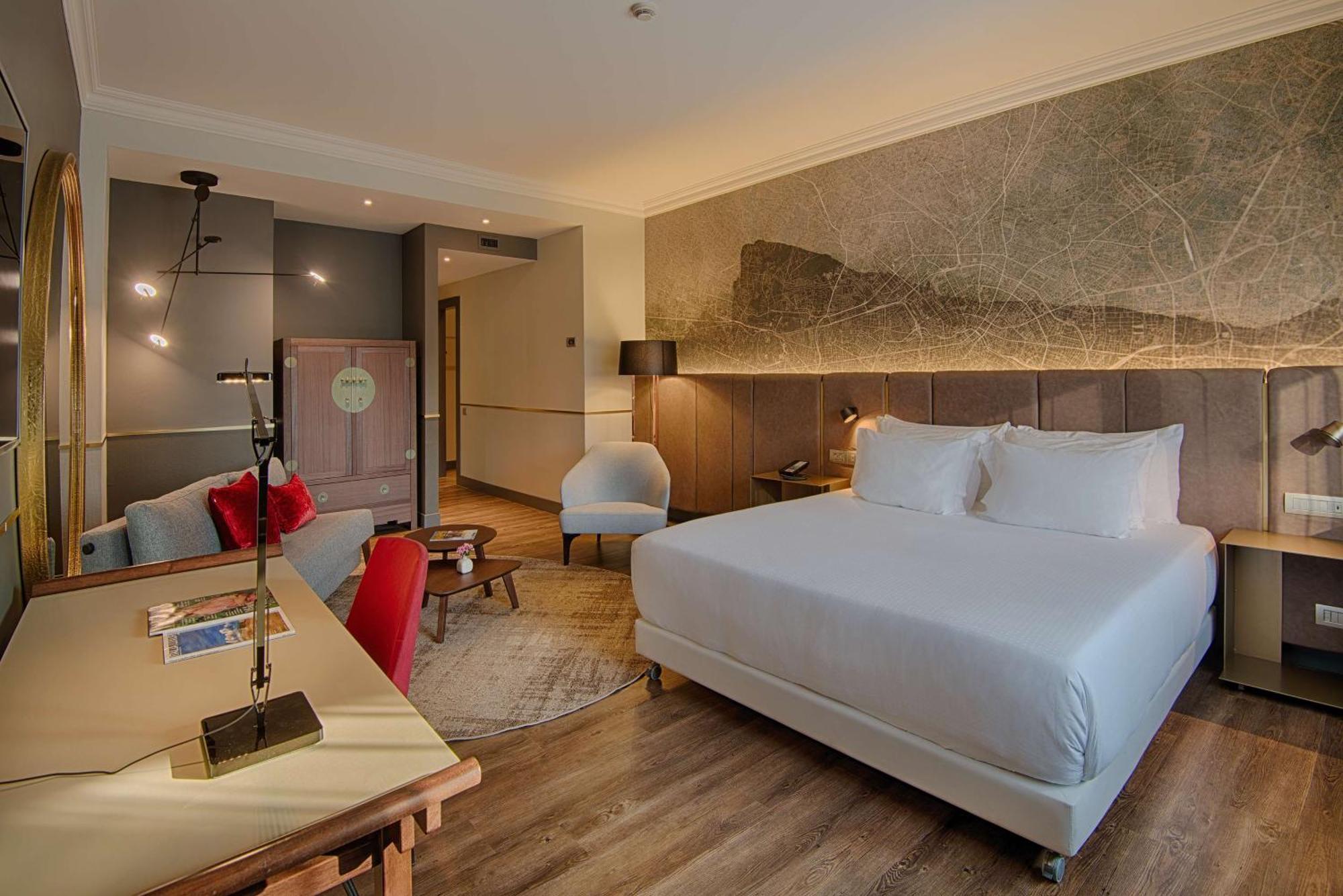 Famiy Room