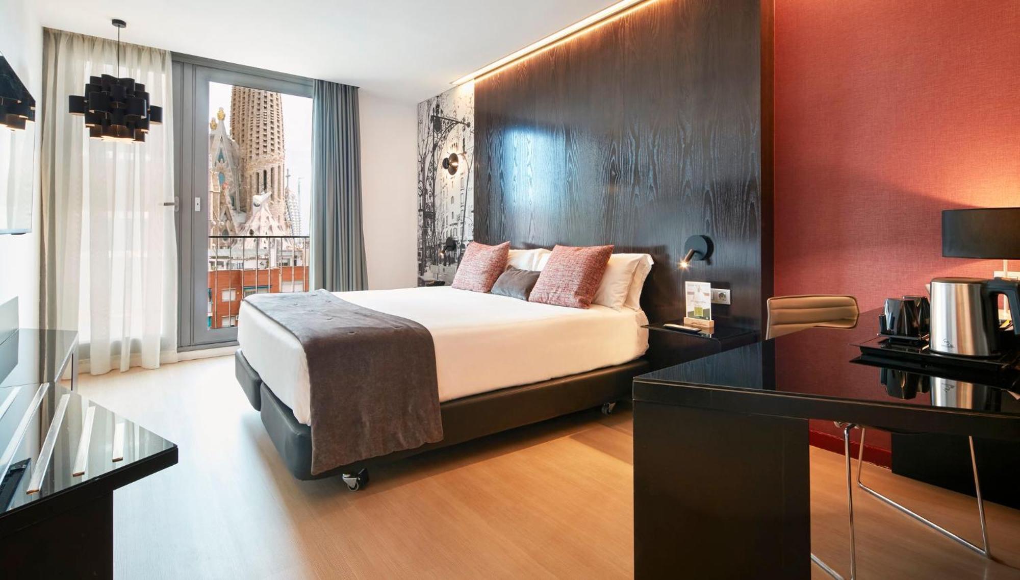 Superior Double Room City View