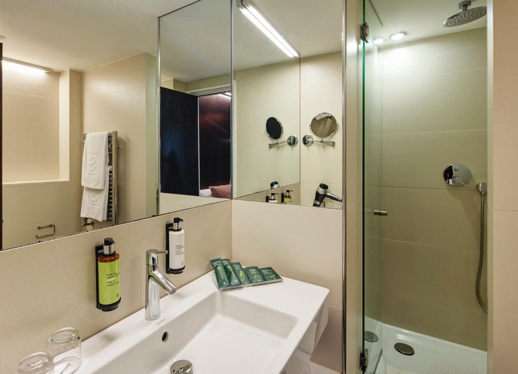 Basic Double or Twin Room