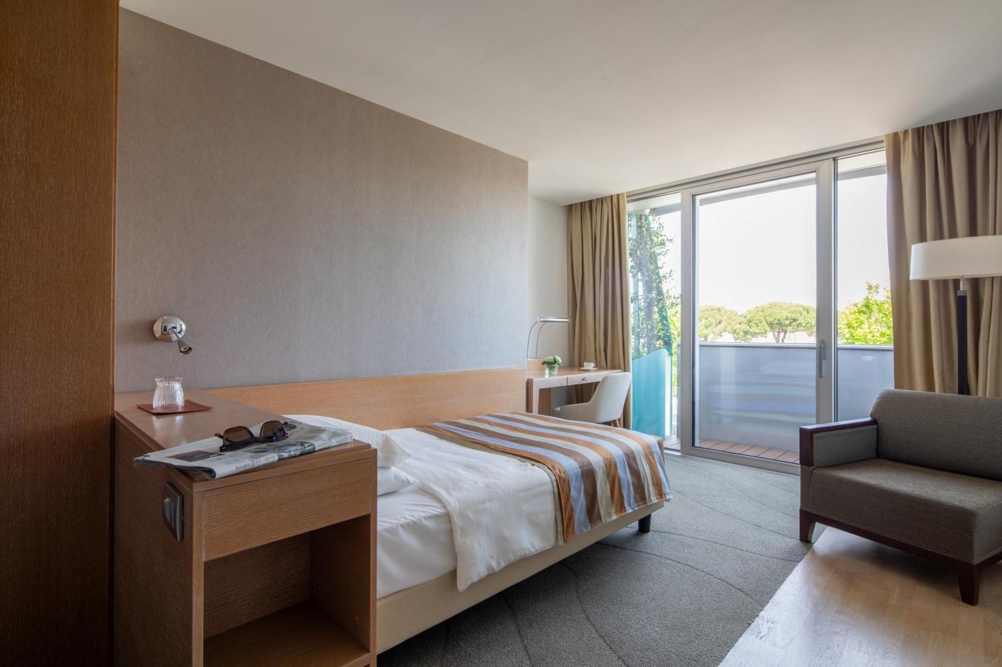 Classic Single Room