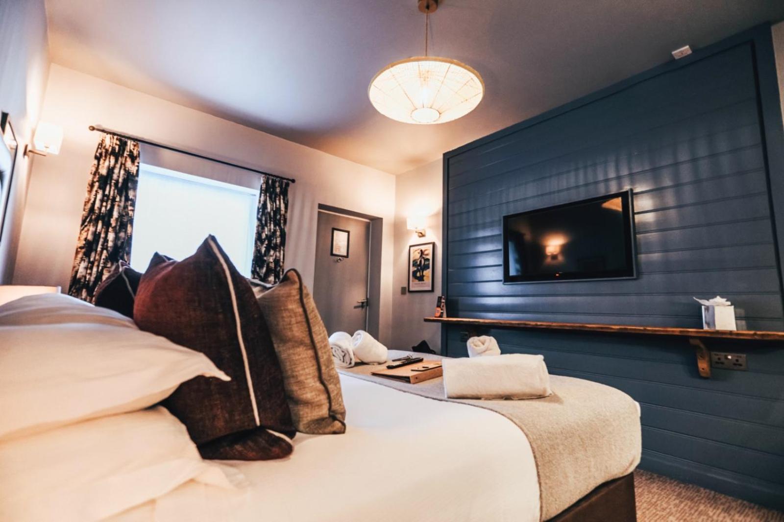 Double Room,1674707728:JPEG