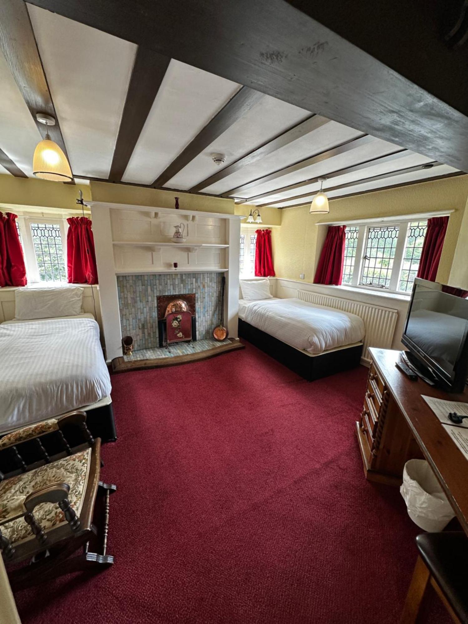 Twin Room with Extra Bed