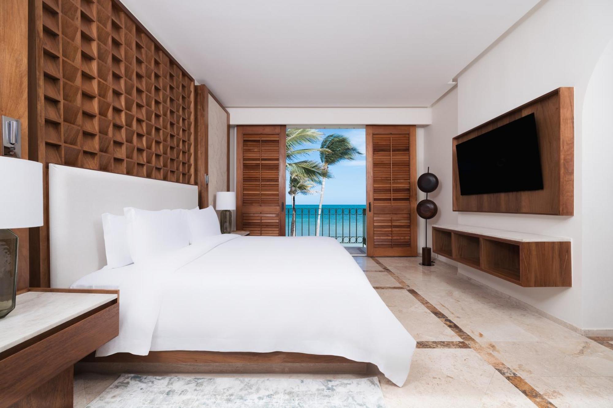 Master Suite Ocean Front Private Pool King,1675801751:JPEG