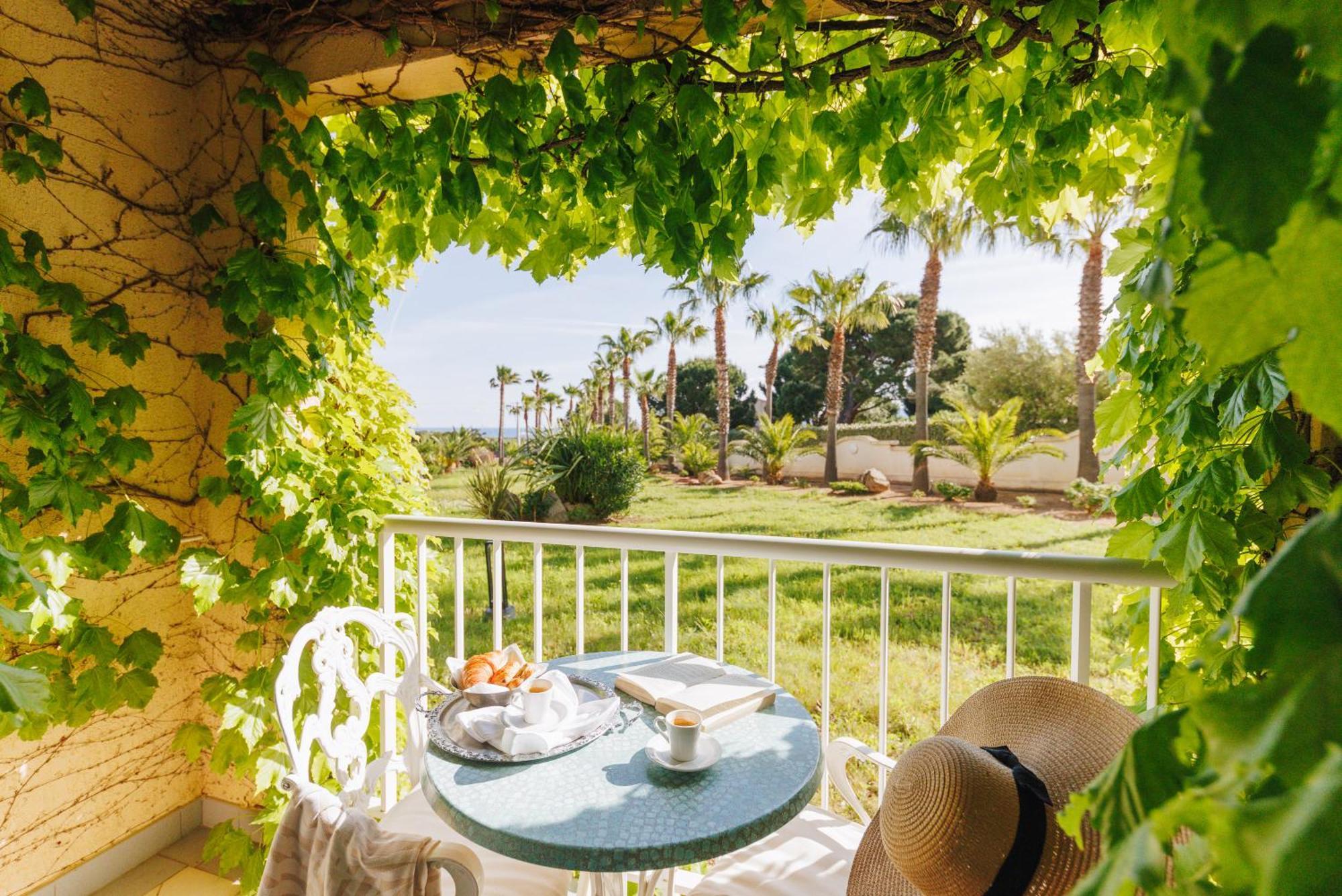 Classic Room Garden View