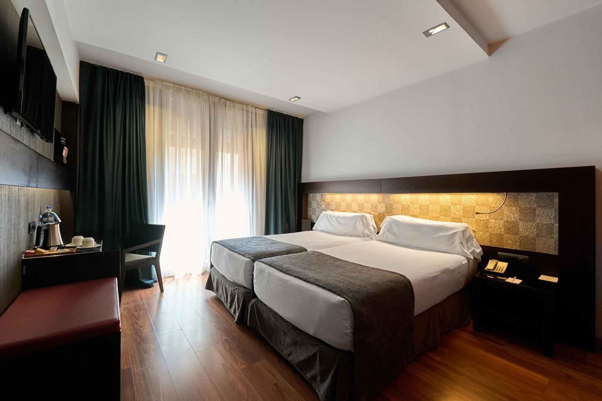 Double or Twin Room Balcony